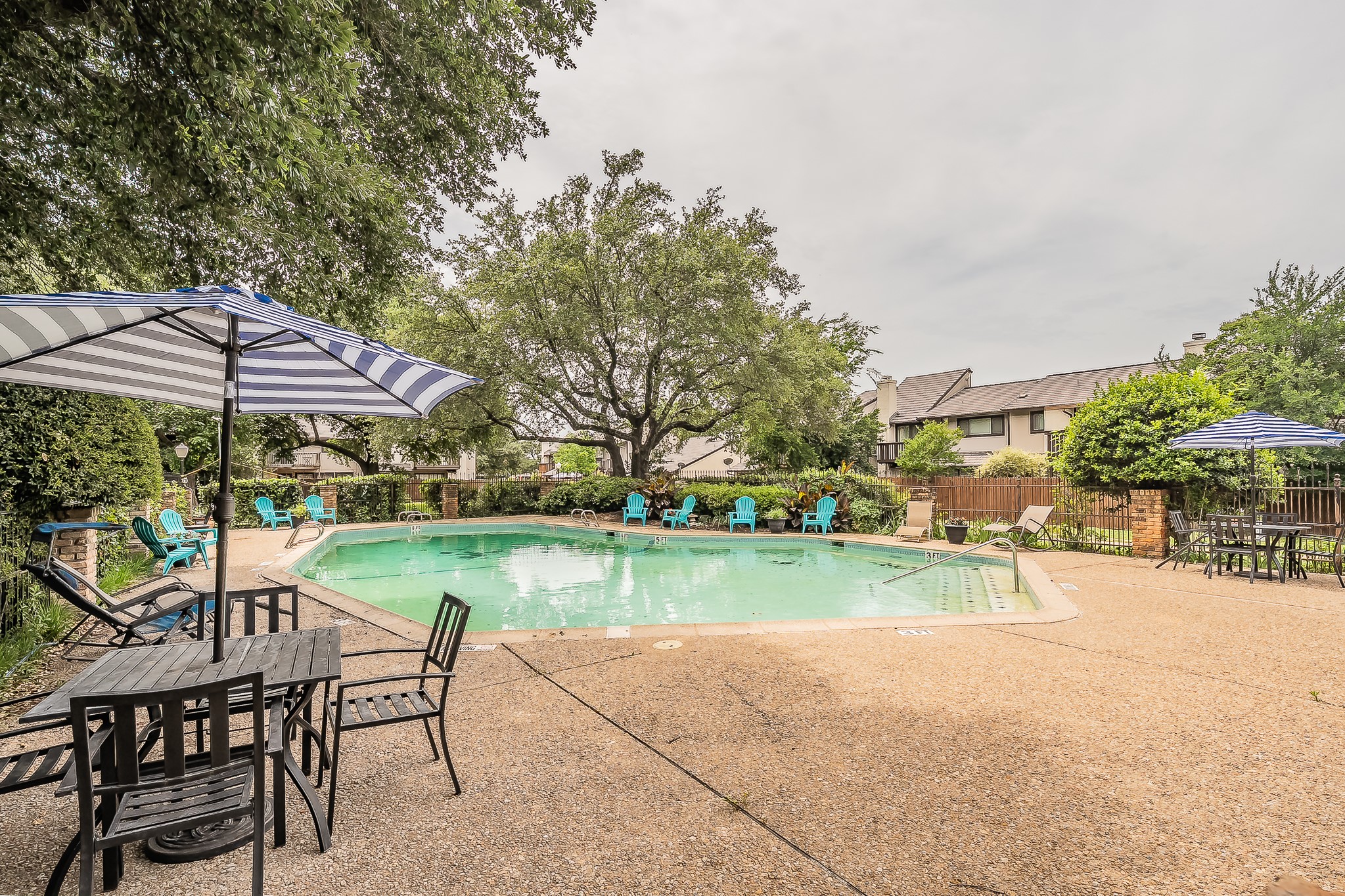 1001 Woodoak Court Fort Worth TX 76112