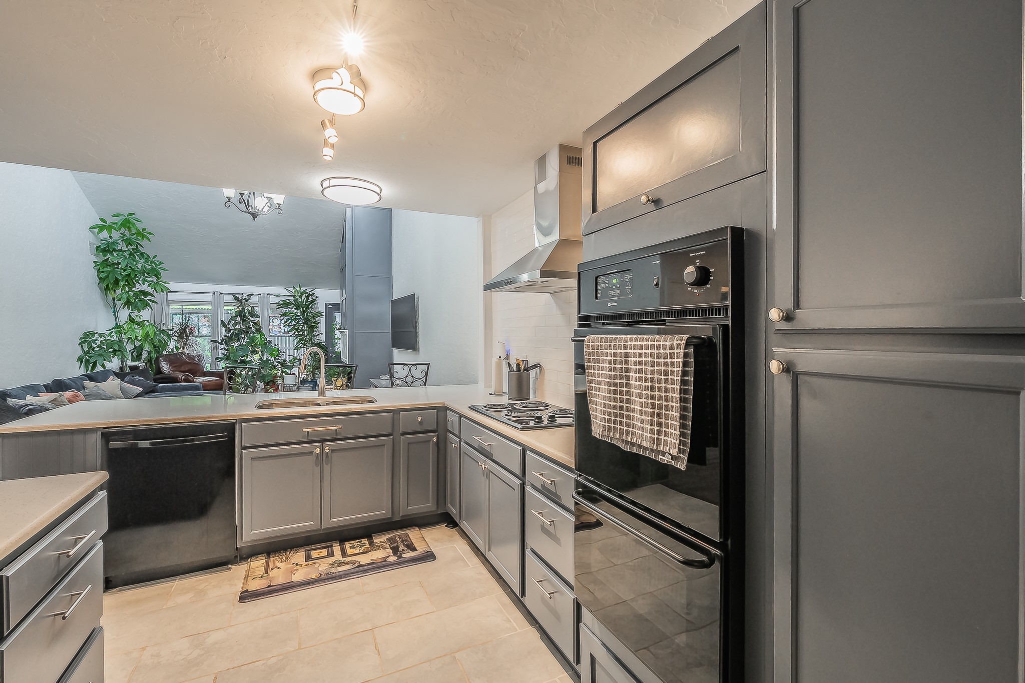 1001 Woodoak Court Fort Worth TX 76112