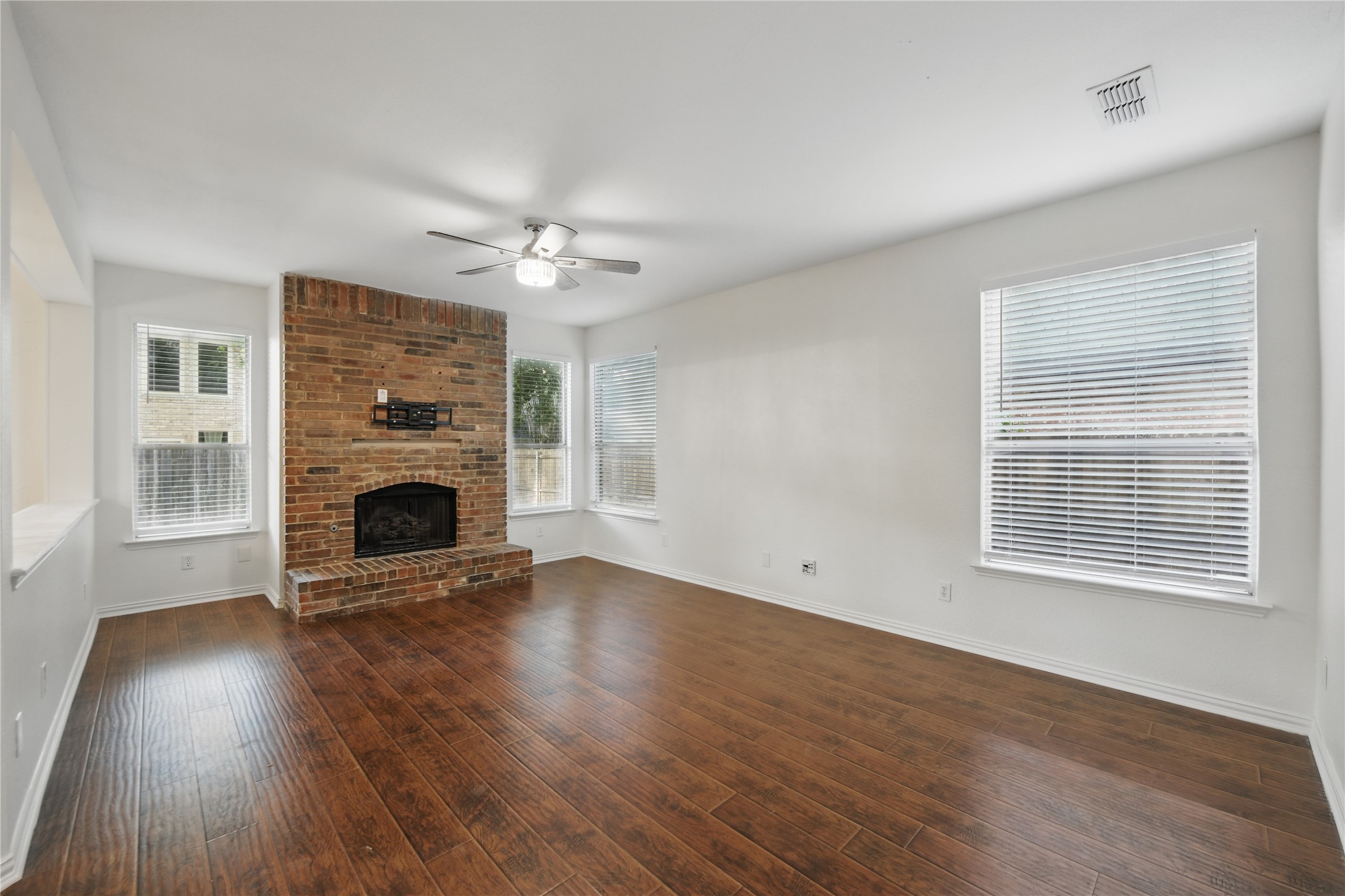 916 Sugarberry Lane Flower Mound TX 75028