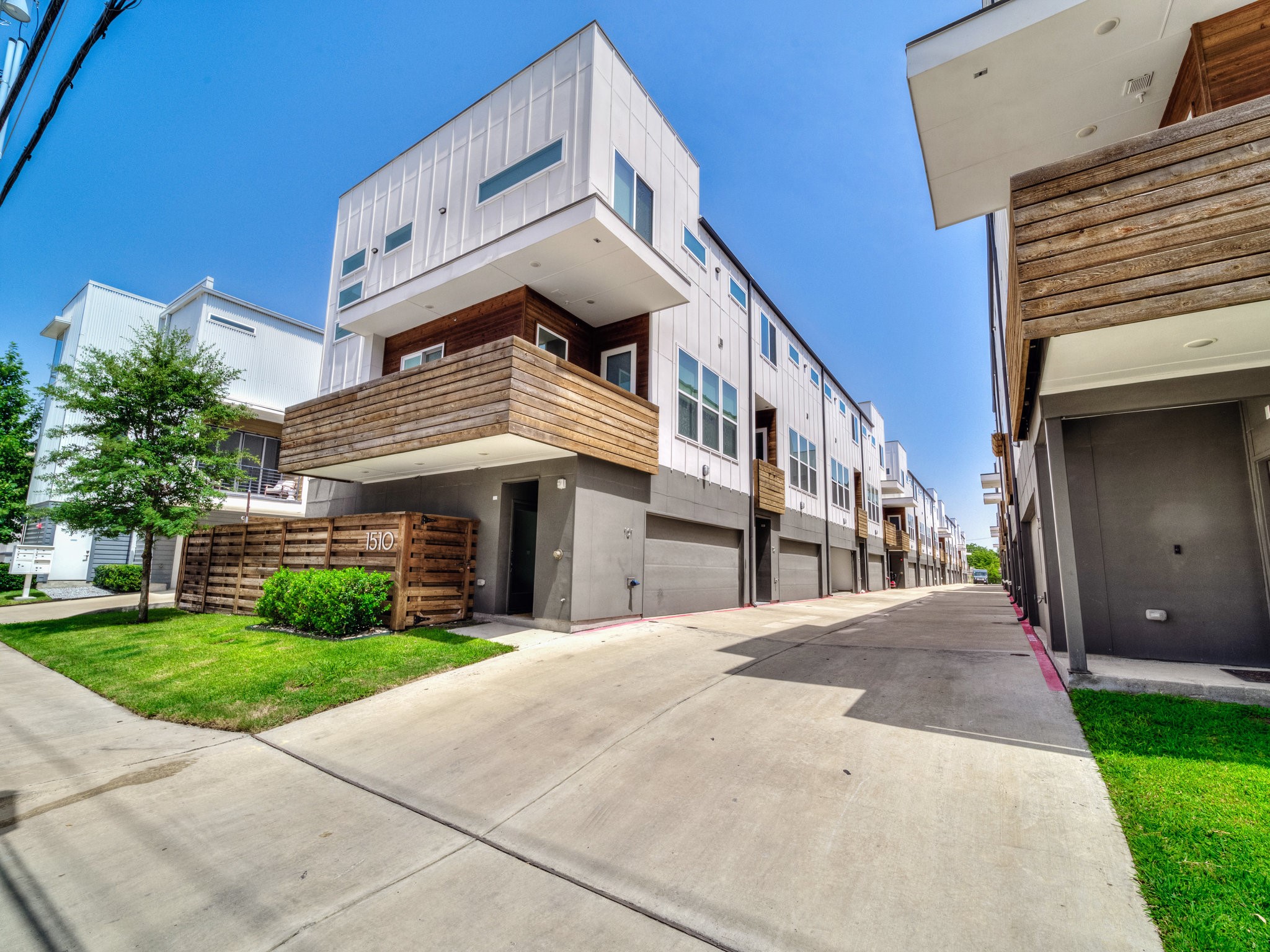 1510 N Washington Avenue Dallas TX 75204