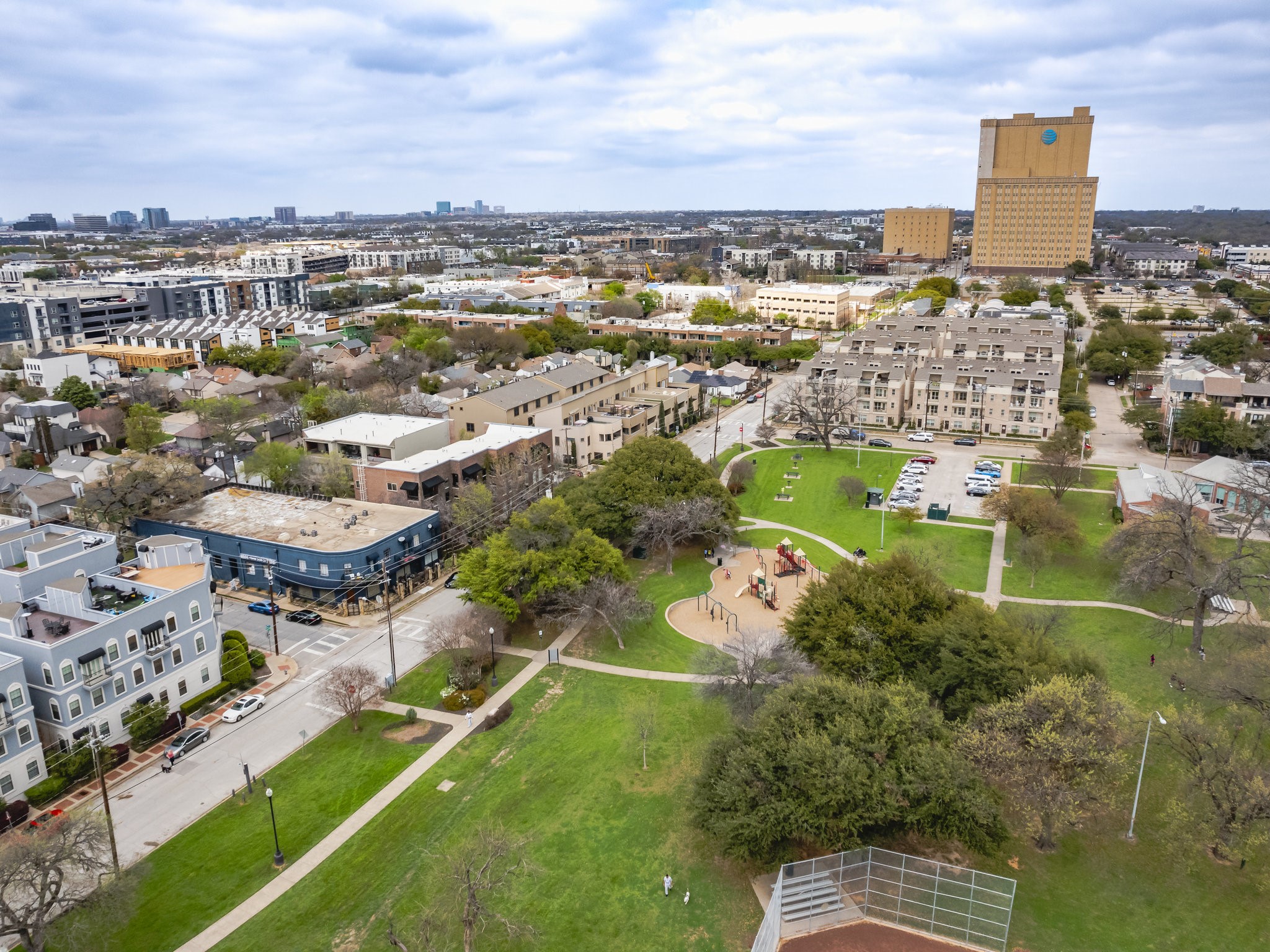 1510 N Washington Avenue Dallas TX 75204