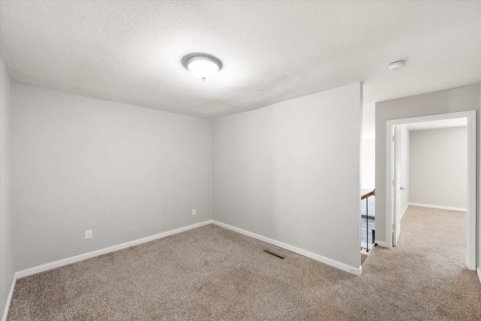 207 E Harwood Road Euless TX 76039