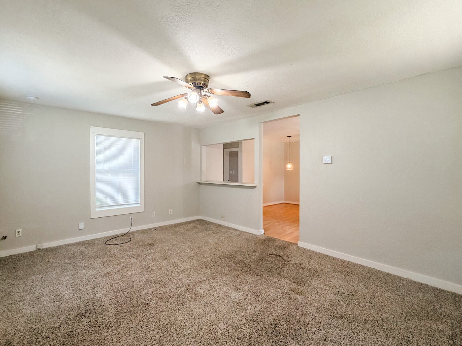 1705 N Robinson Street Cleburne TX 76031