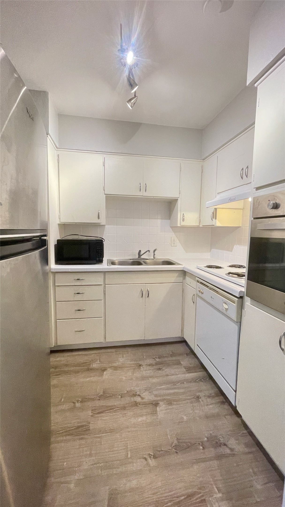 3215 Douglas Avenue Dallas TX 75219