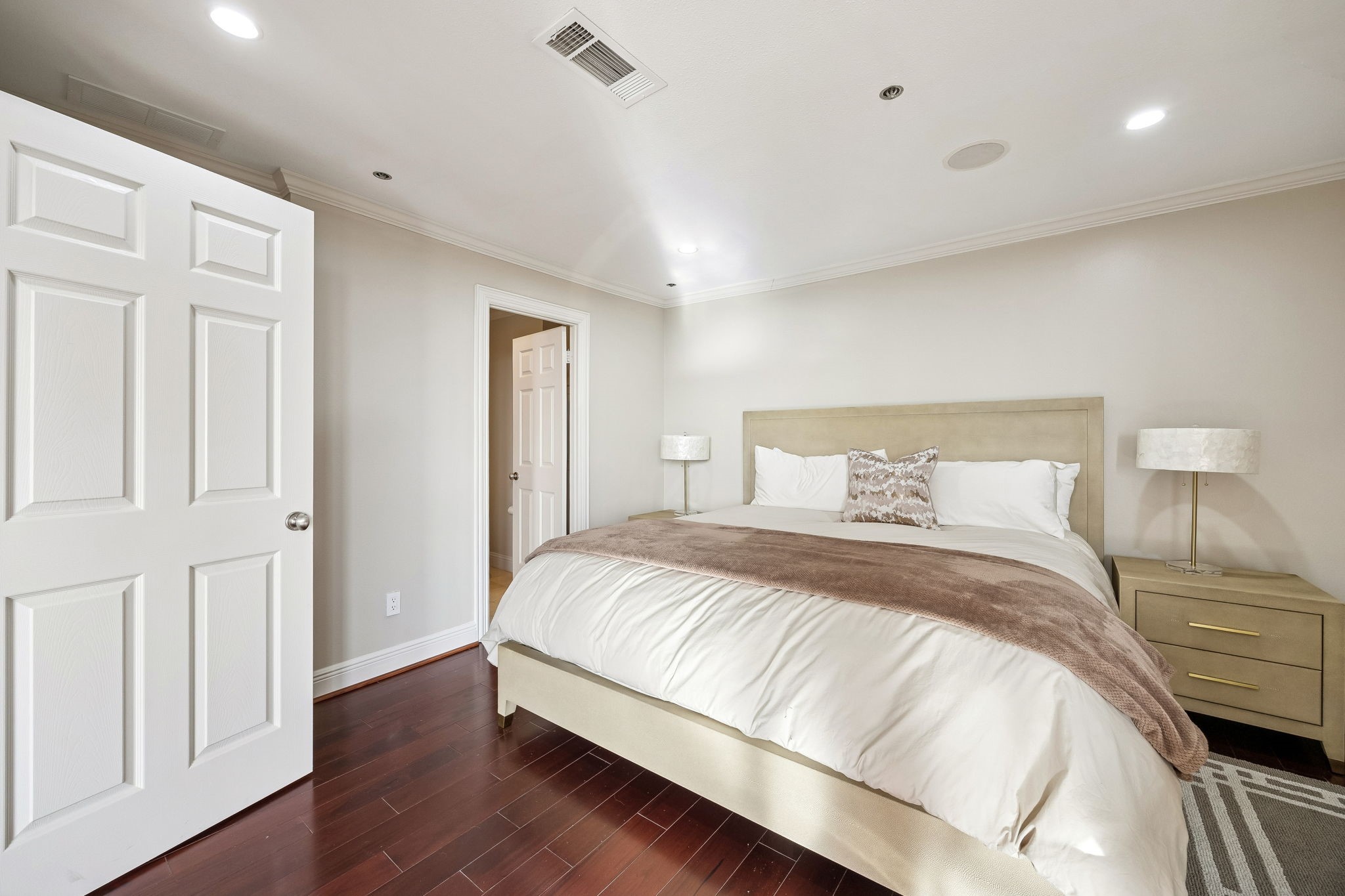 5909 Luther Lane Dallas TX 75225