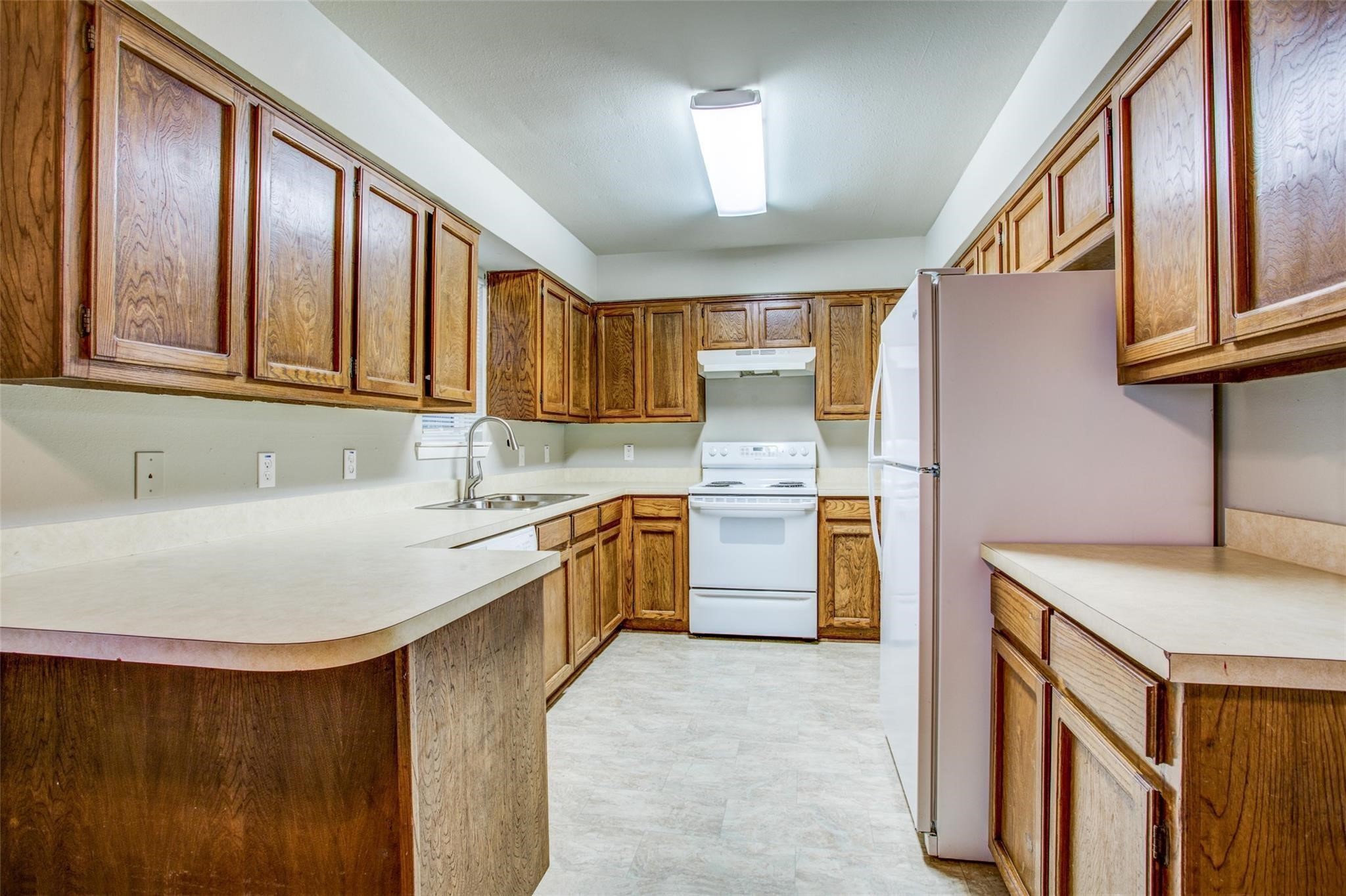 3825 Camelot Street Denton TX 76209