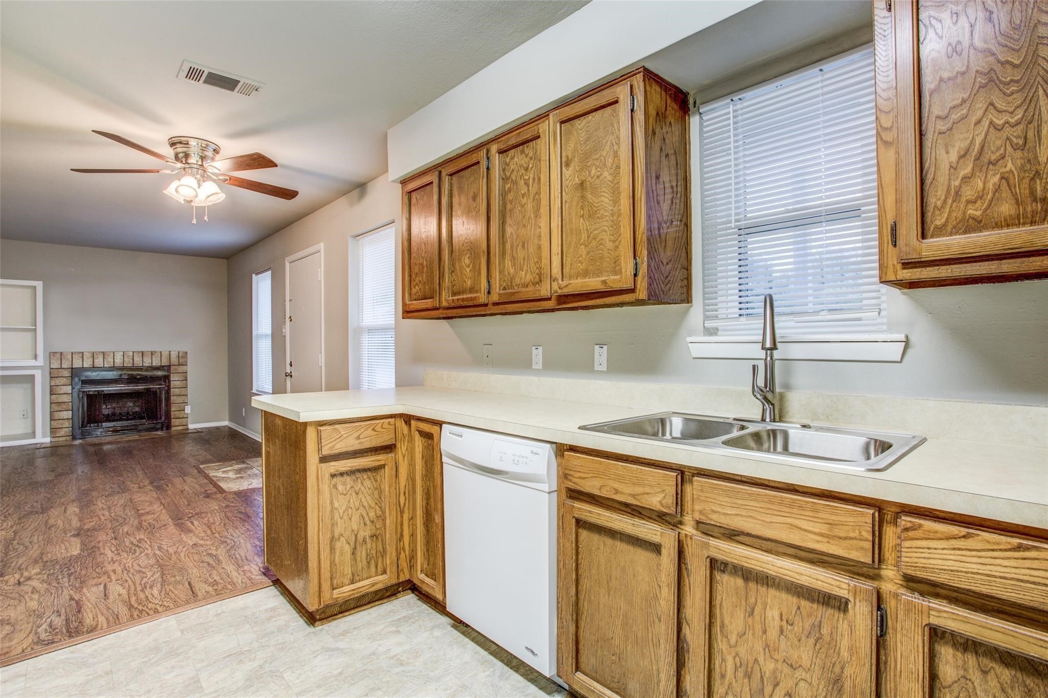3825 Camelot Street Denton TX 76209