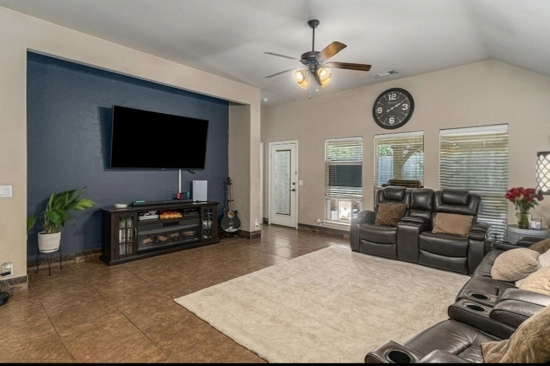 532 Darlington Trail Fort Worth TX 76131