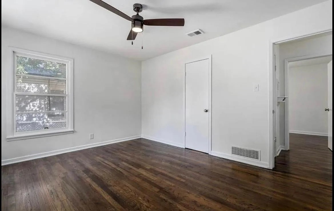 1529 E King Street Sherman TX 75090