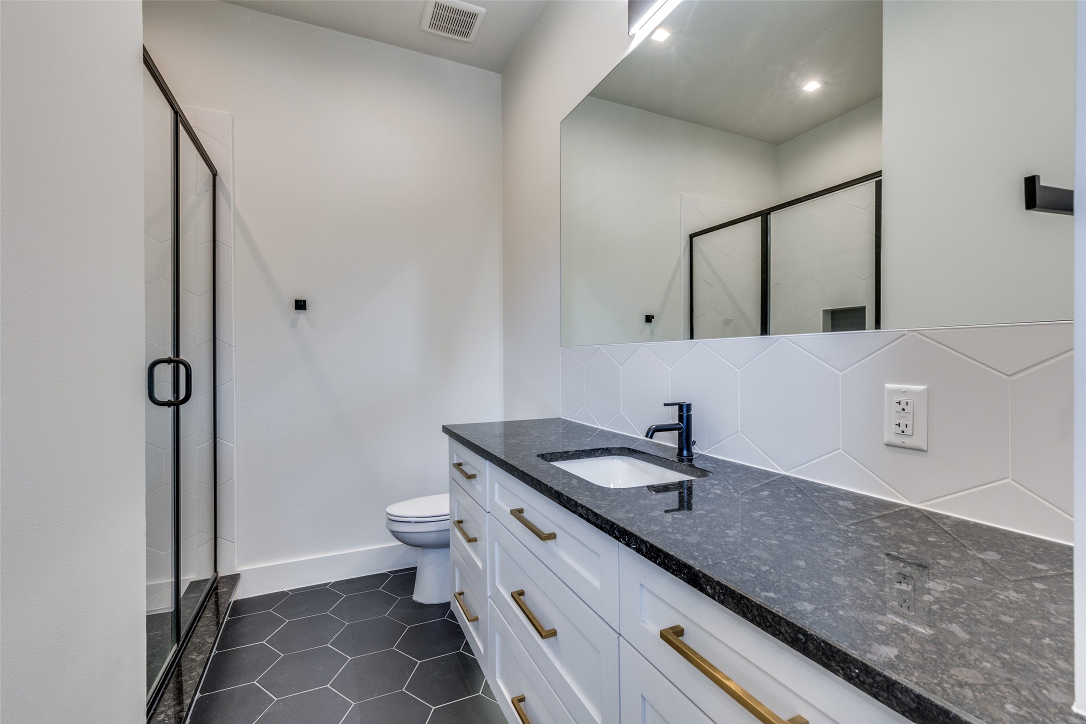 1322 Lipscomb Street Fort Worth TX 76104
