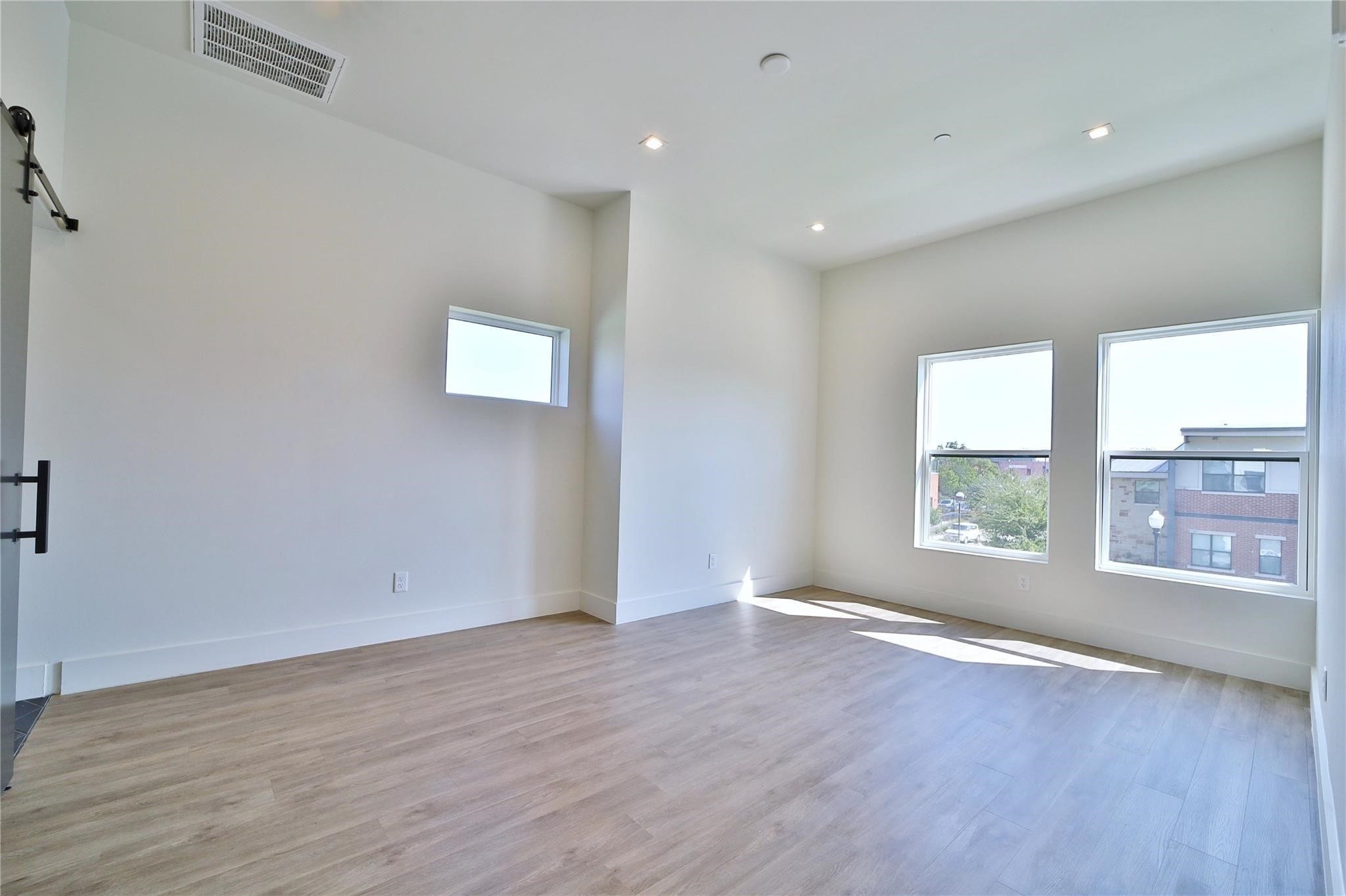 1322 Lipscomb Street Fort Worth TX 76104