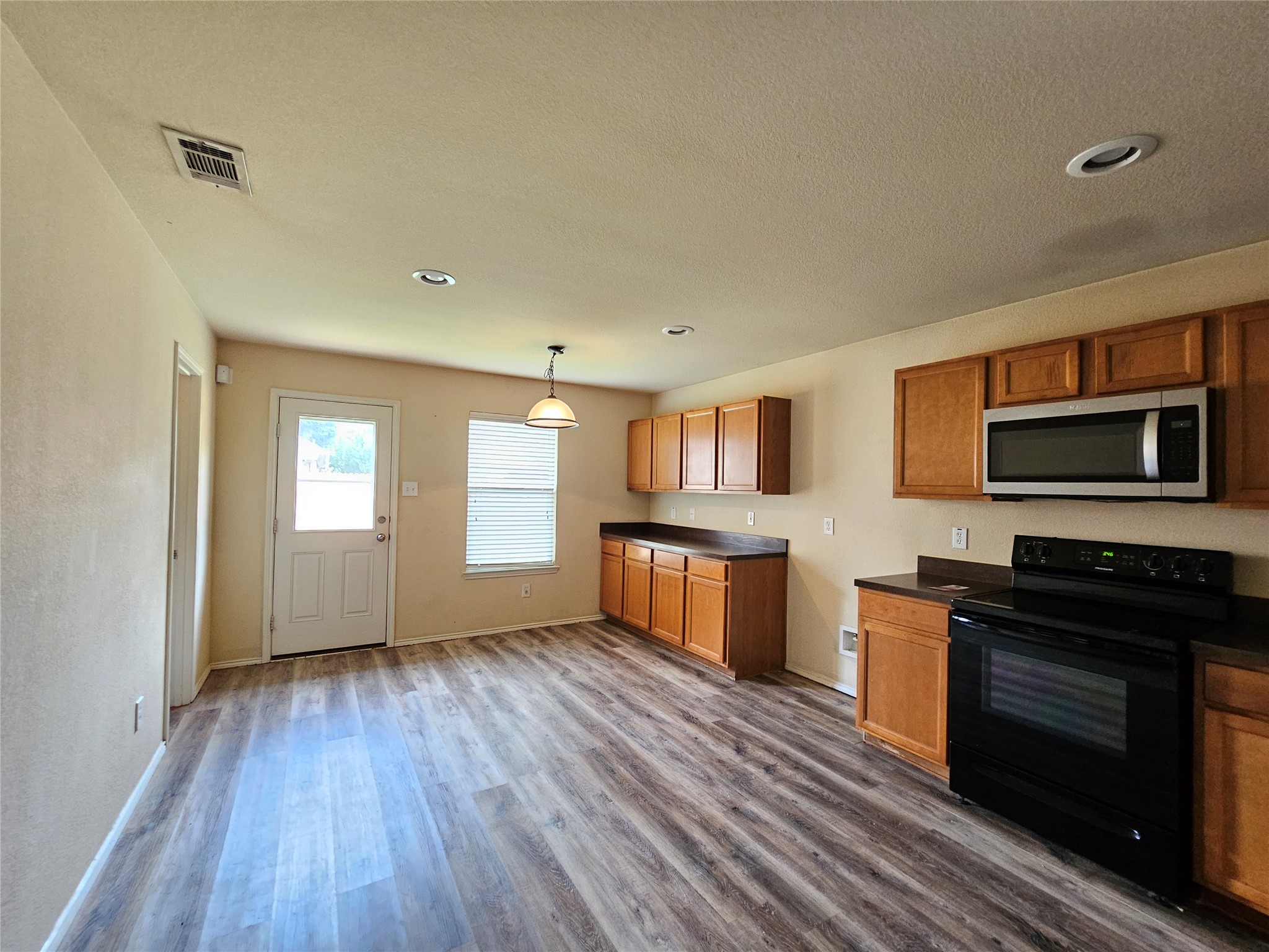 1829 Nightingale Drive Aubrey TX 76227