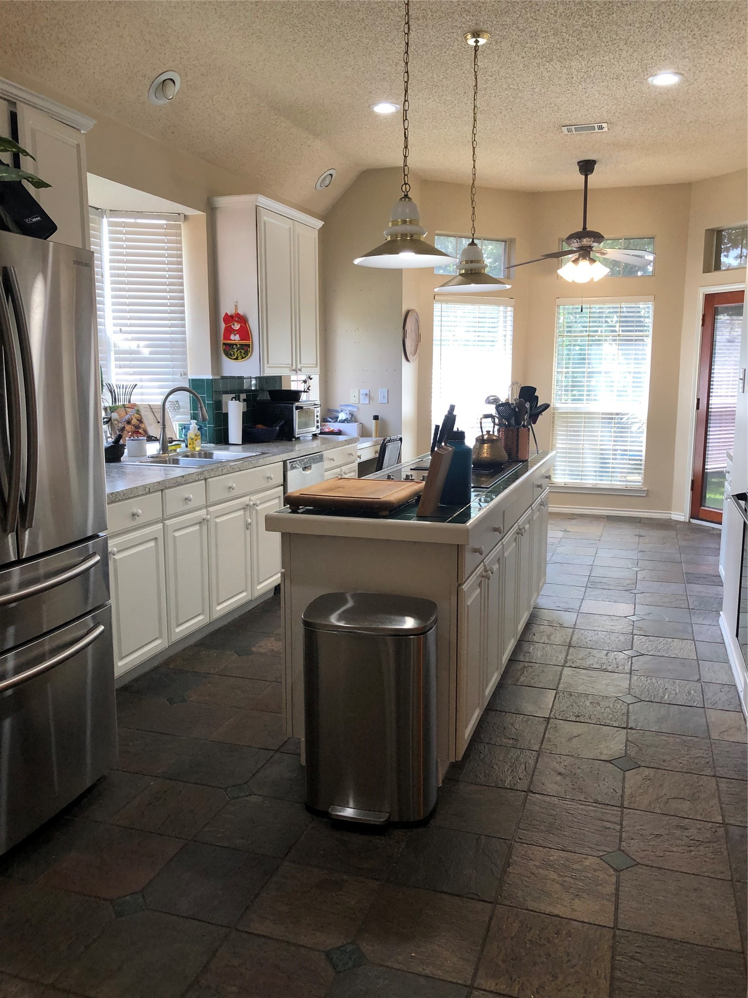 2685 Hillside Drive Highland Village TX 75077