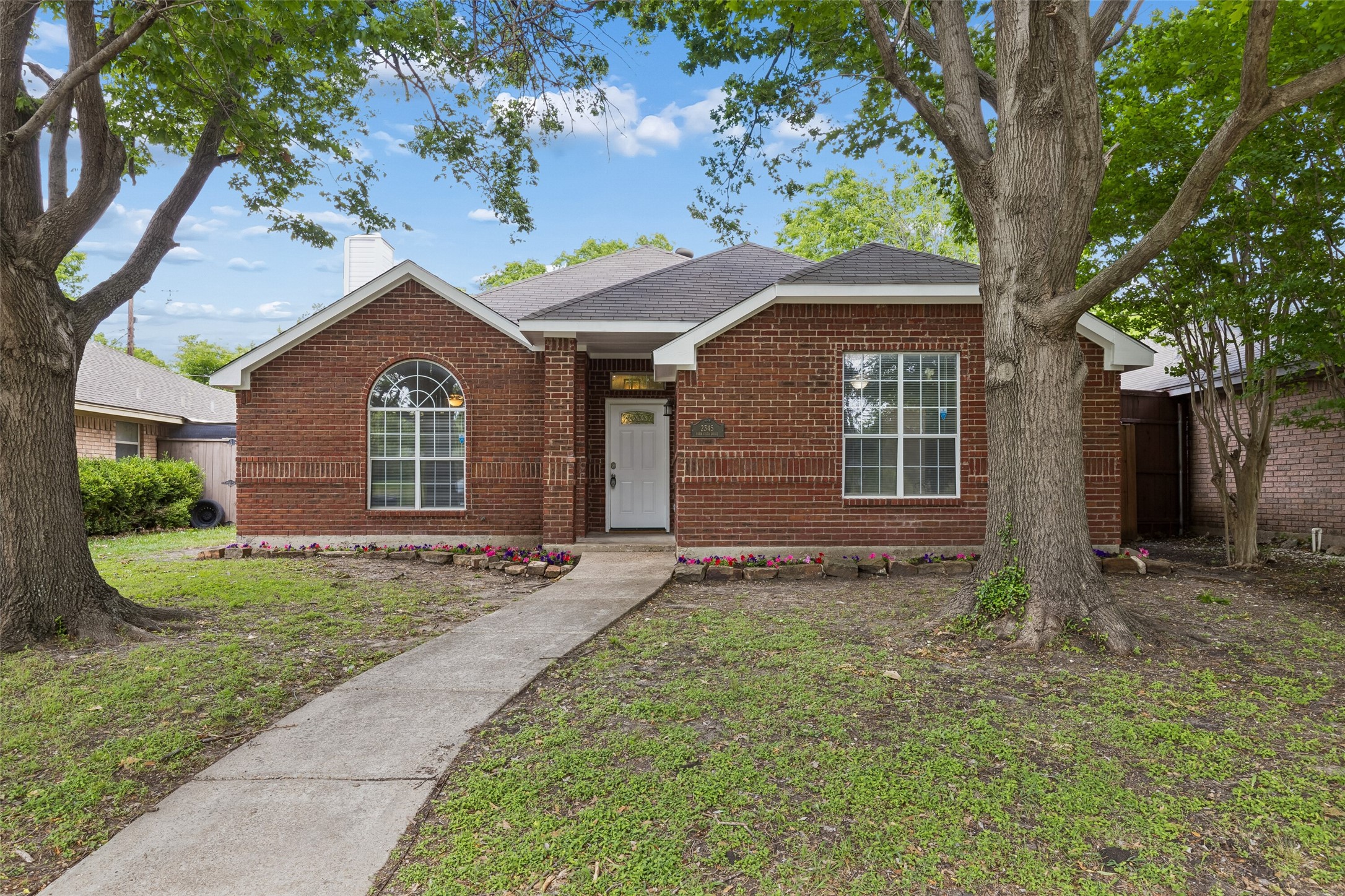2345 Park Vista Drive Dallas TX 75228