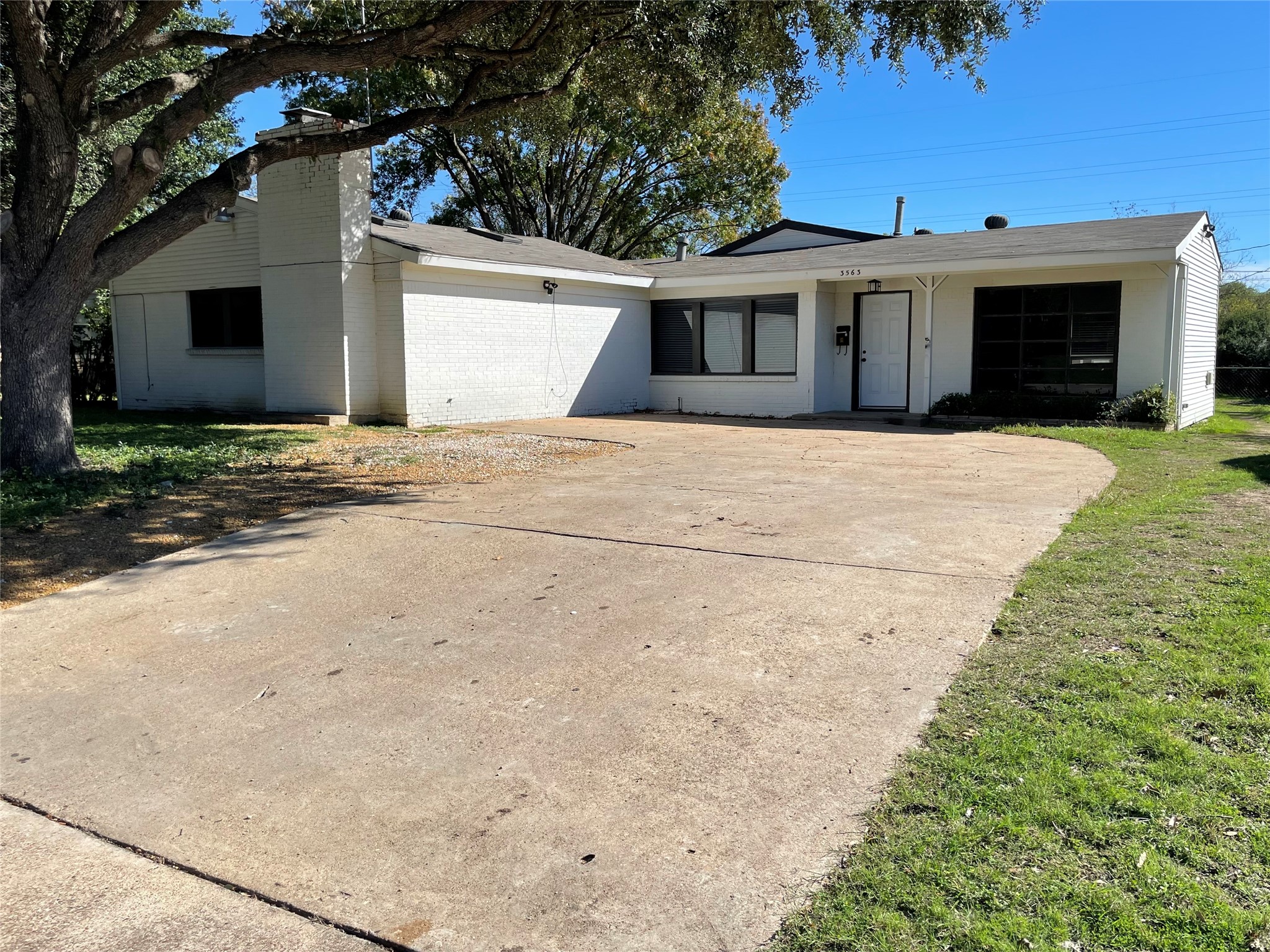 3563 South Drive Fort Worth TX 76109