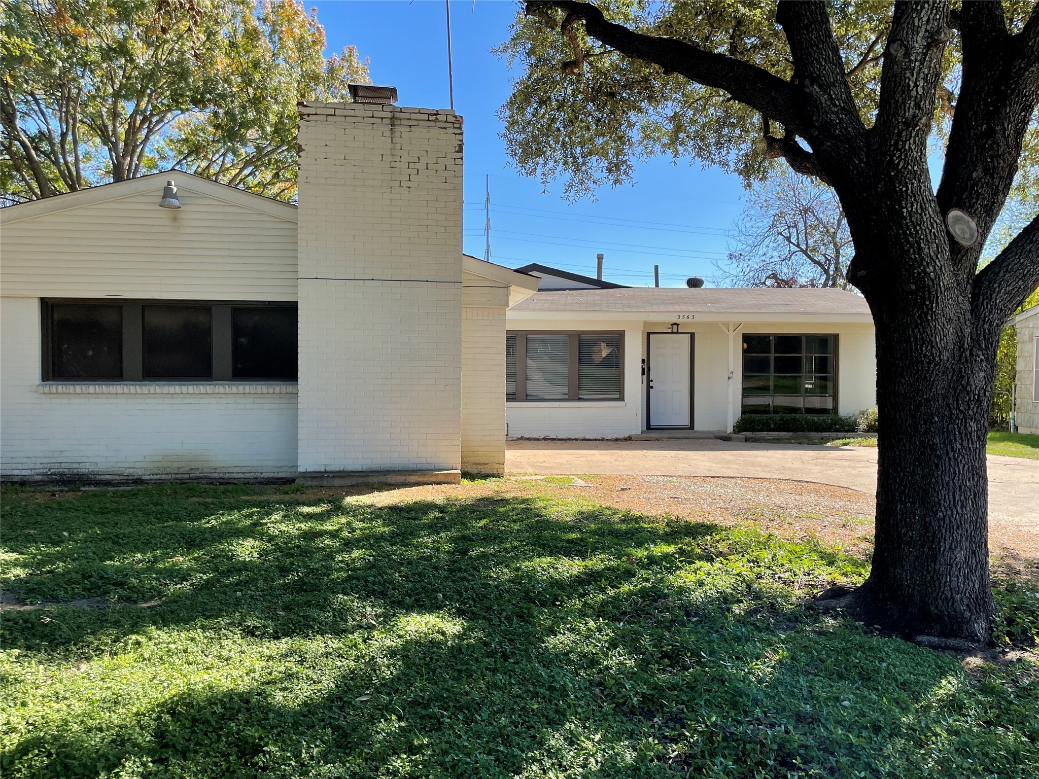 3563 South Drive Fort Worth TX 76109