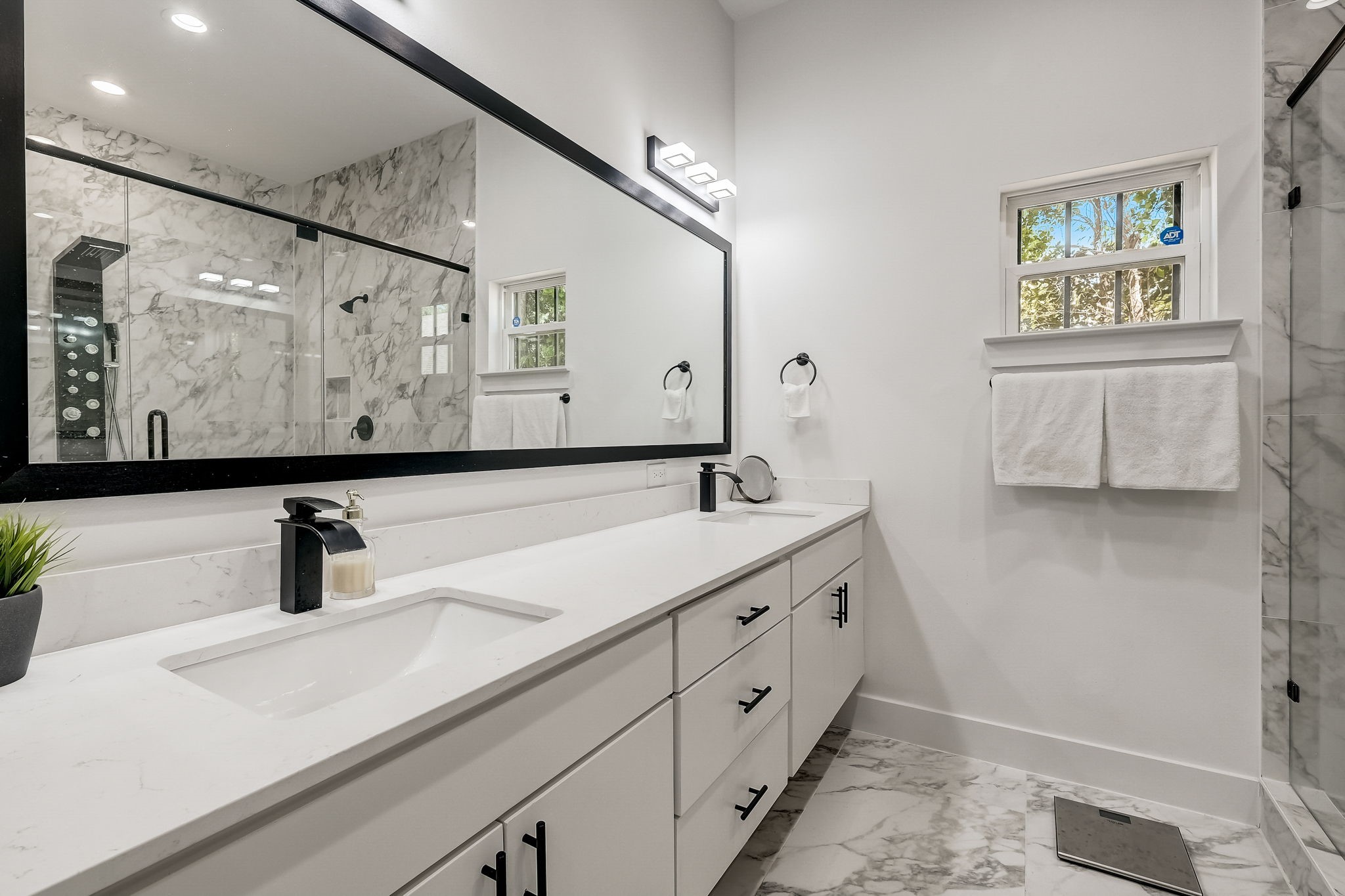 2618 Carpenter Avenue Dallas TX 75215