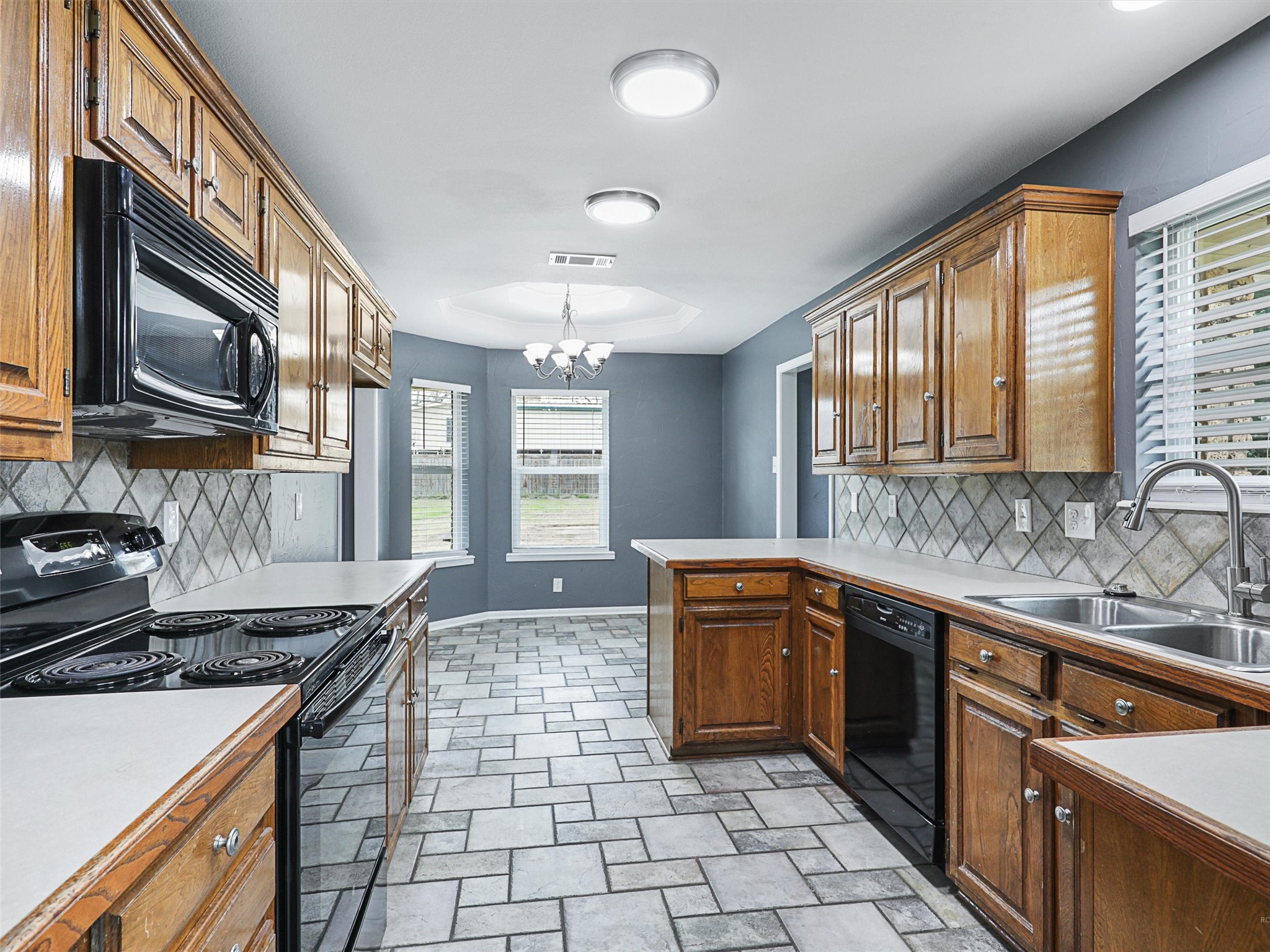 508 Castlegate Street Howe TX 75459
