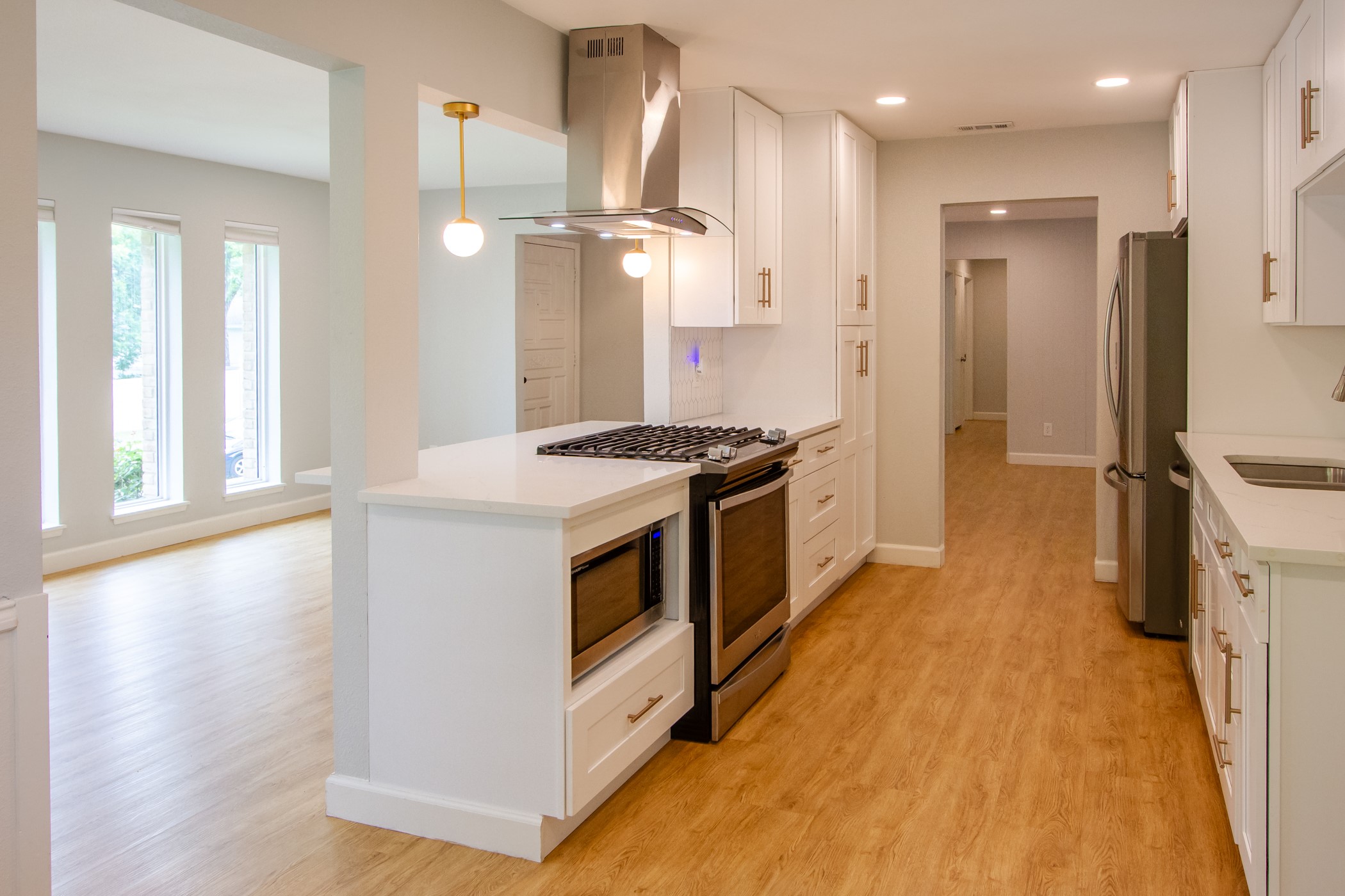 1256 Golden Trophy Drive Dallas TX 75232