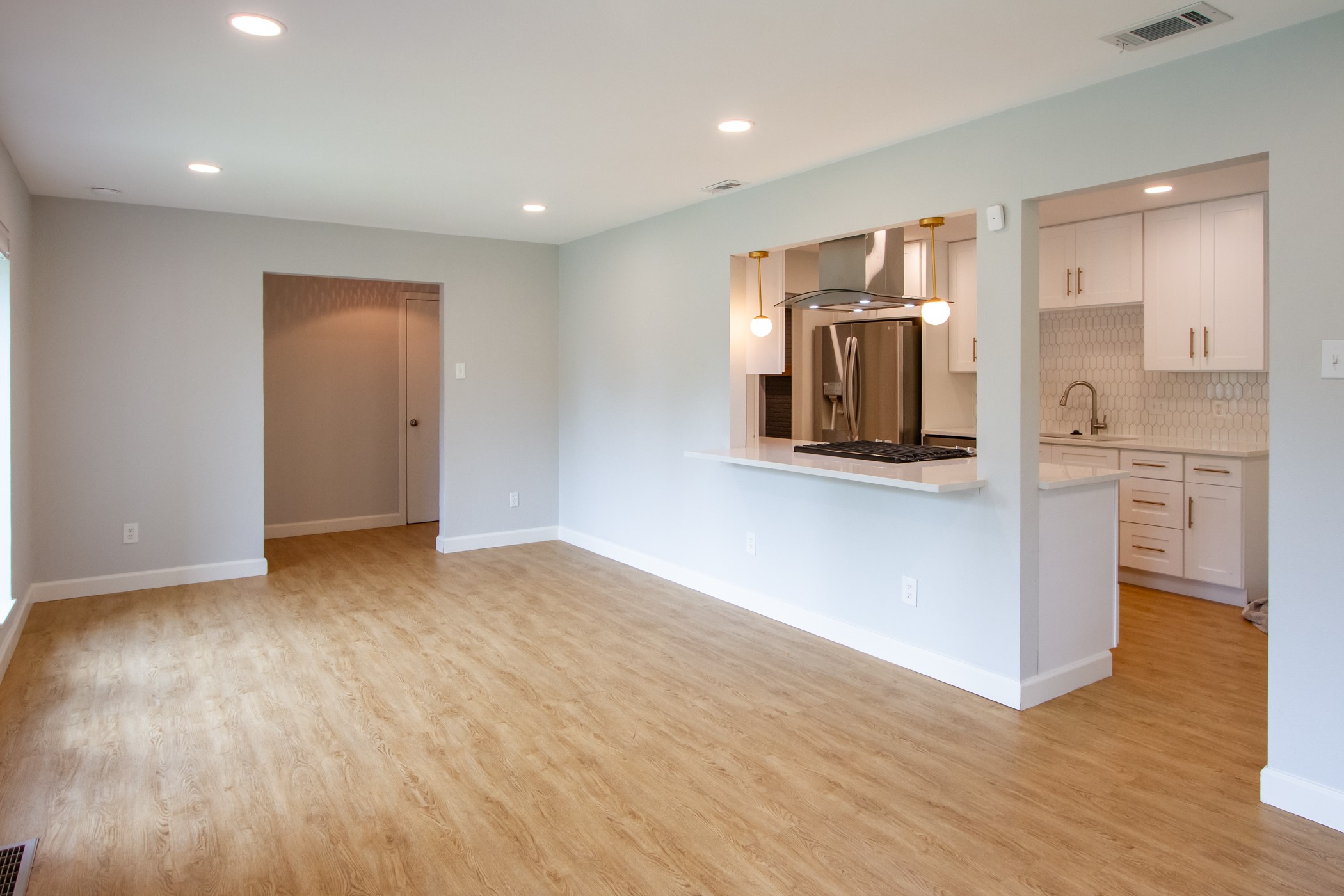 1256 Golden Trophy Drive Dallas TX 75232