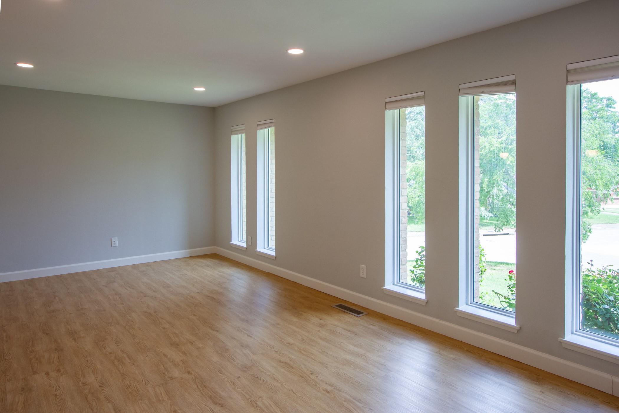 1256 Golden Trophy Drive Dallas TX 75232