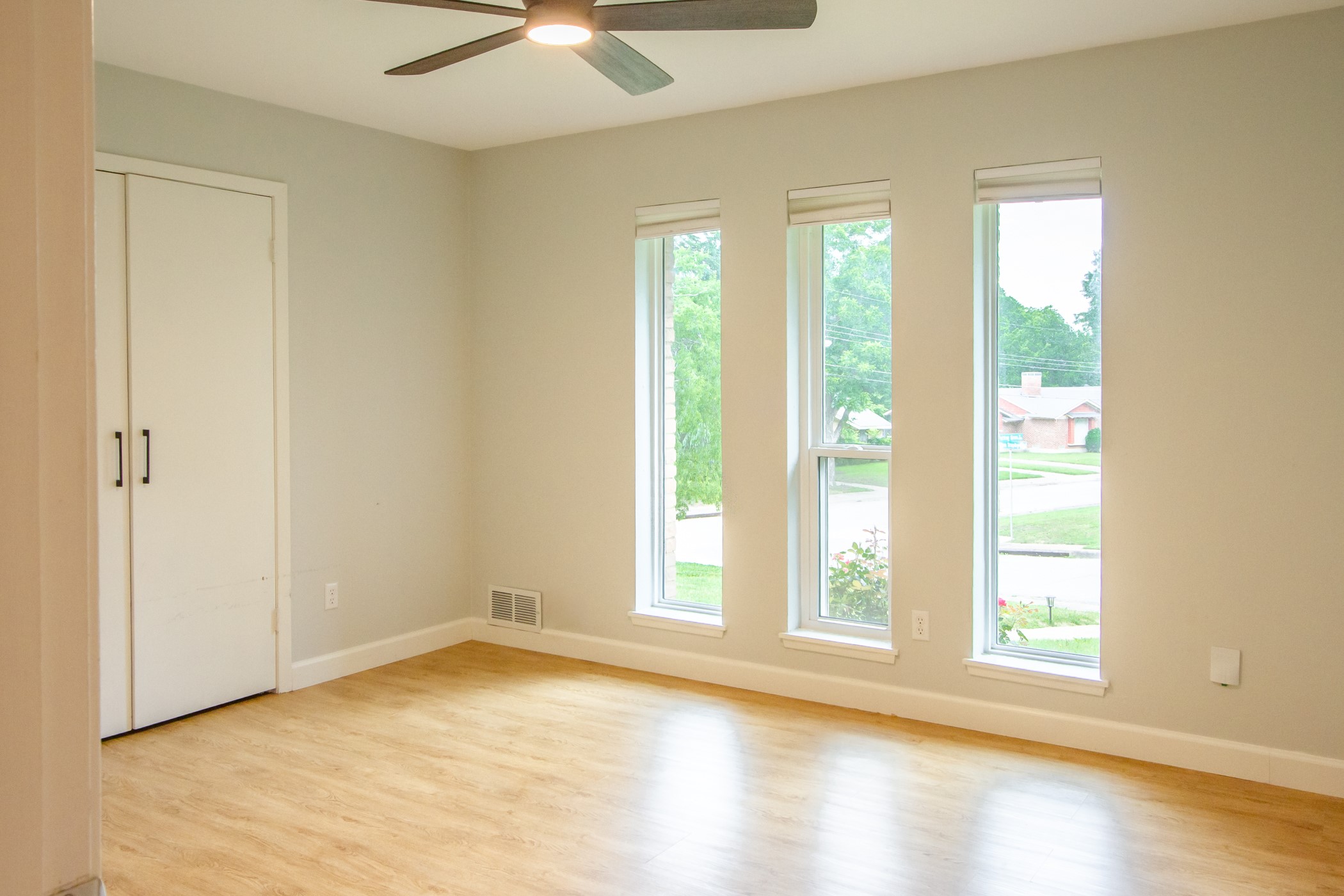 1256 Golden Trophy Drive Dallas TX 75232