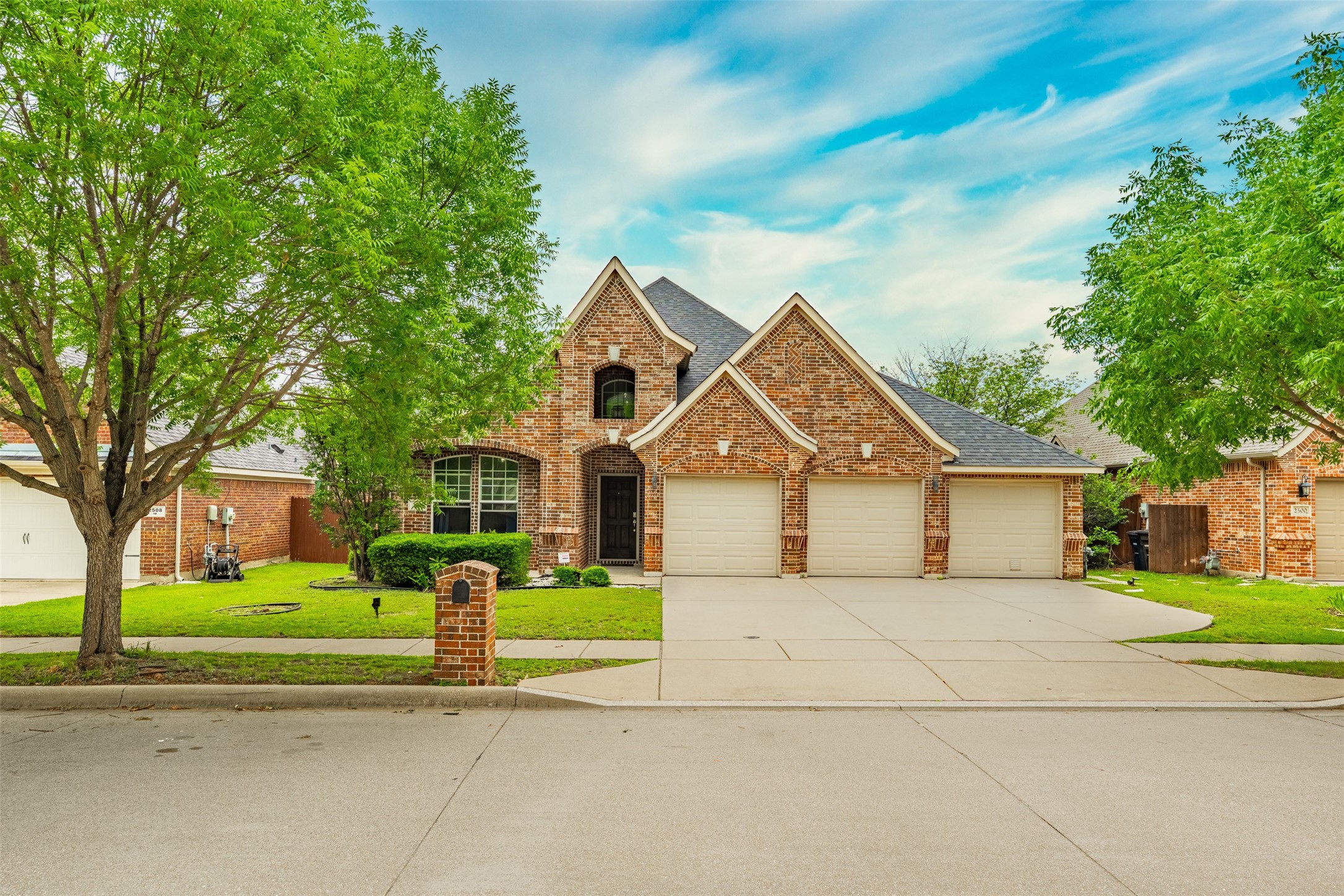 2504 Maple Stream Drive Fort Worth TX 76177