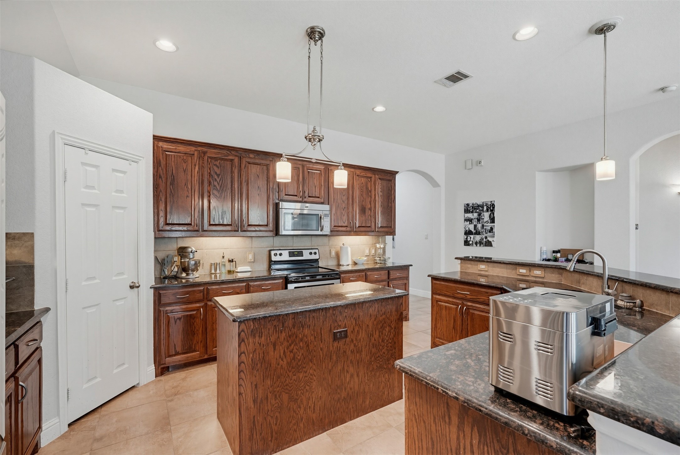 2504 Maple Stream Drive Fort Worth TX 76177