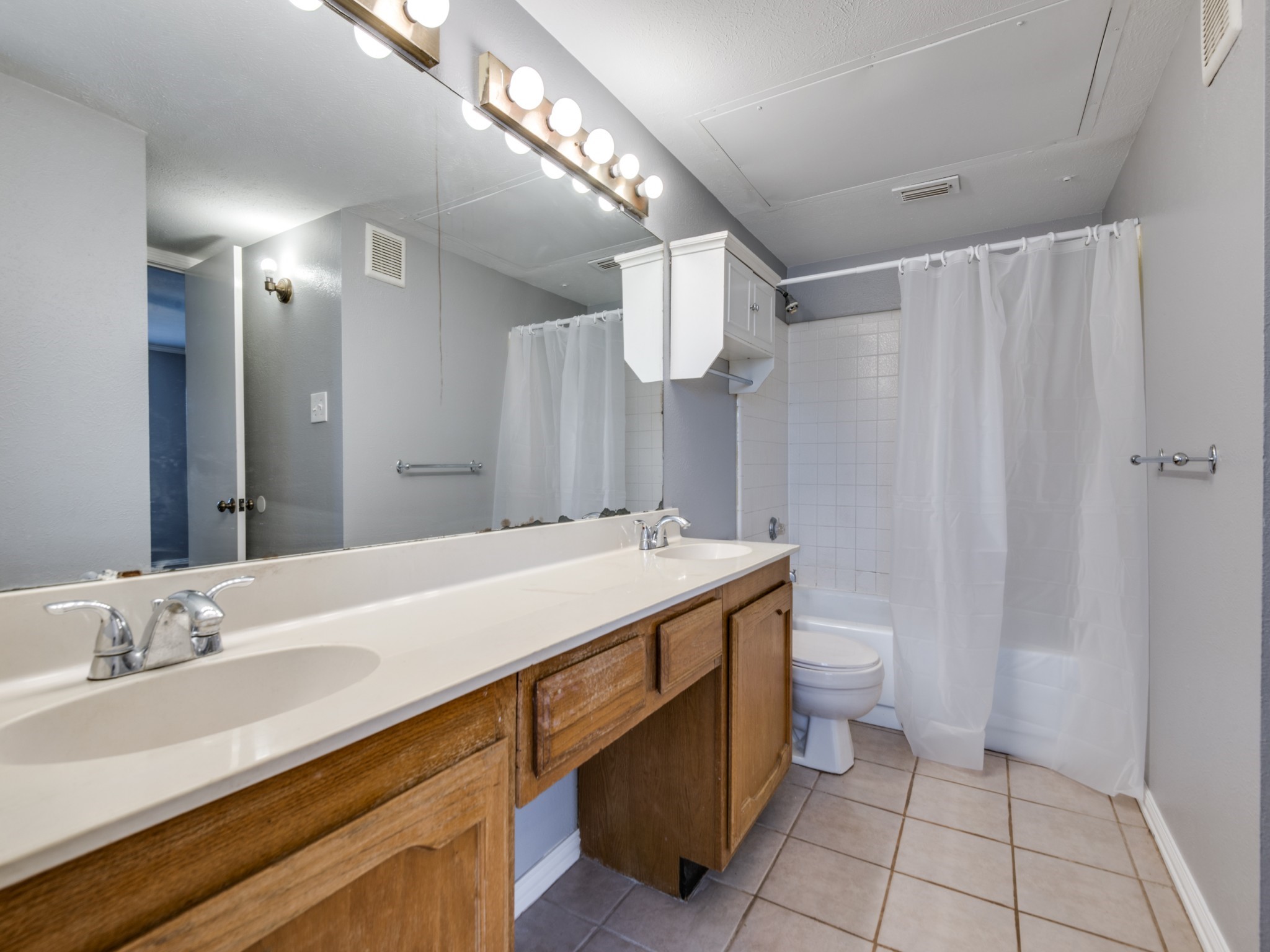 4646 Carr Street The Colony TX 75056