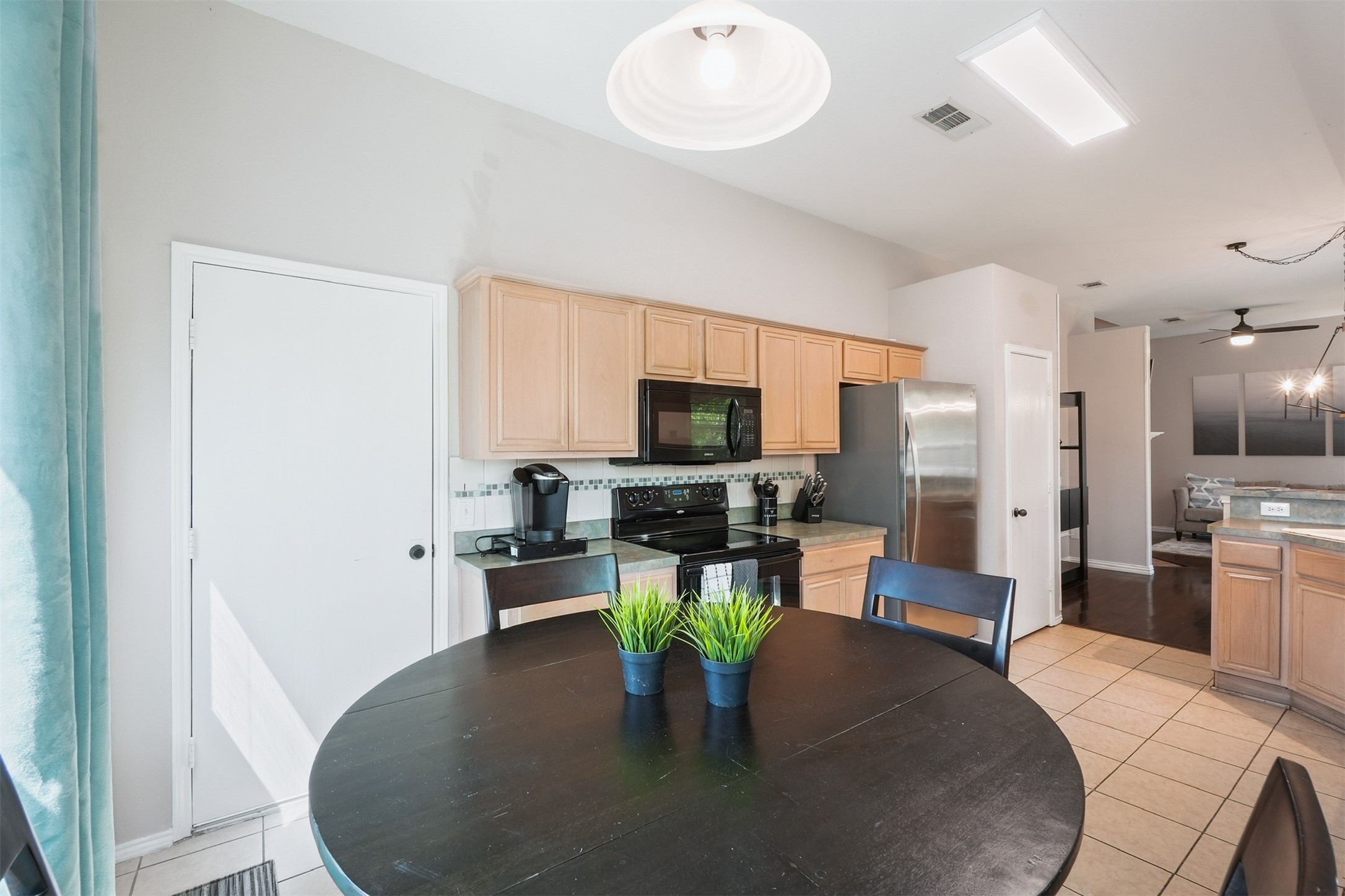 4903 Captains Place Garland TX 75043