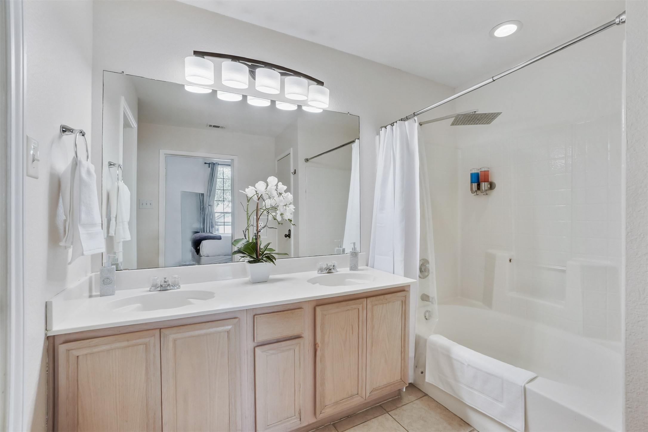 4903 Captains Place Garland TX 75043
