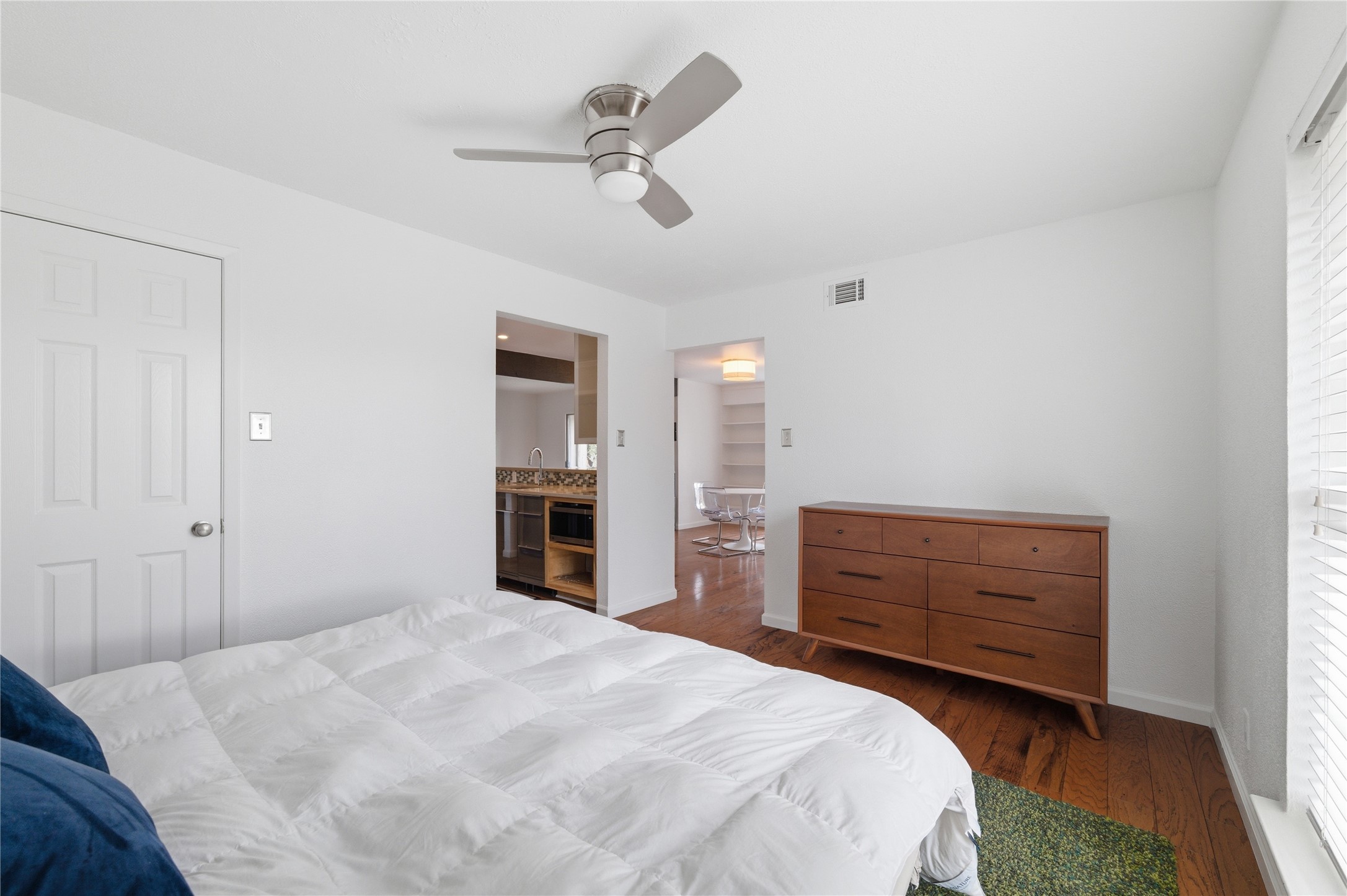 4837 Cedar Springs Road Dallas TX 75219