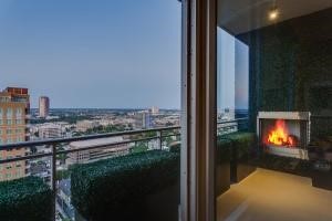 2900 Mckinnon Street Dallas TX 75201