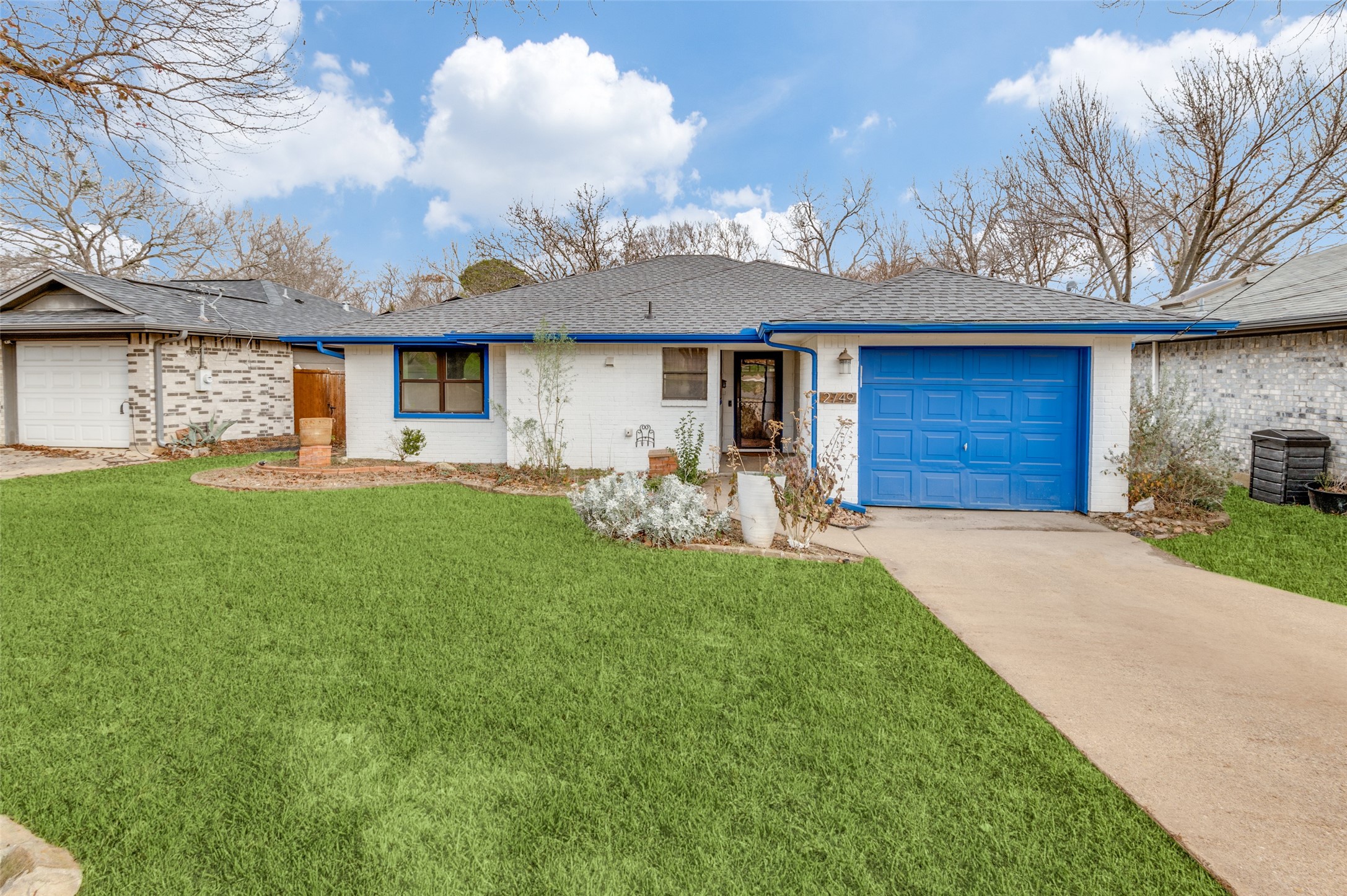 2749 Buna Drive Dallas TX 75211