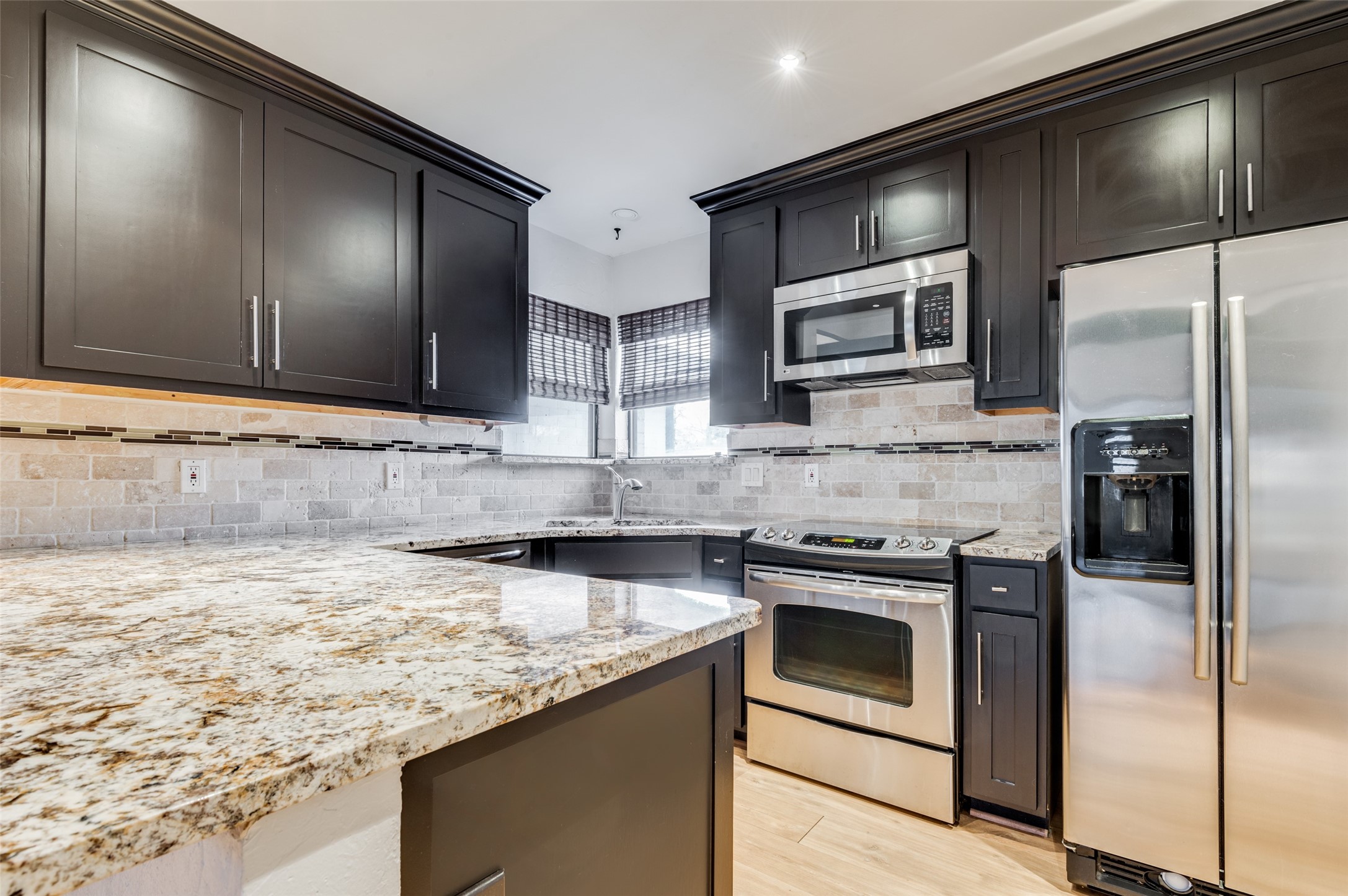 2749 Buna Drive Dallas TX 75211