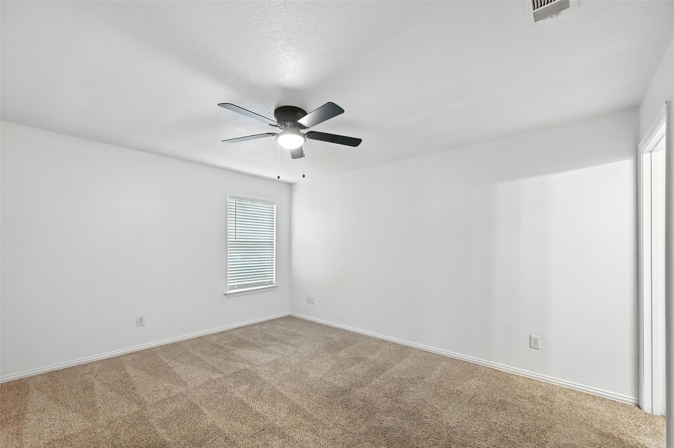 1713 Manor Garden Greenville TX 75401