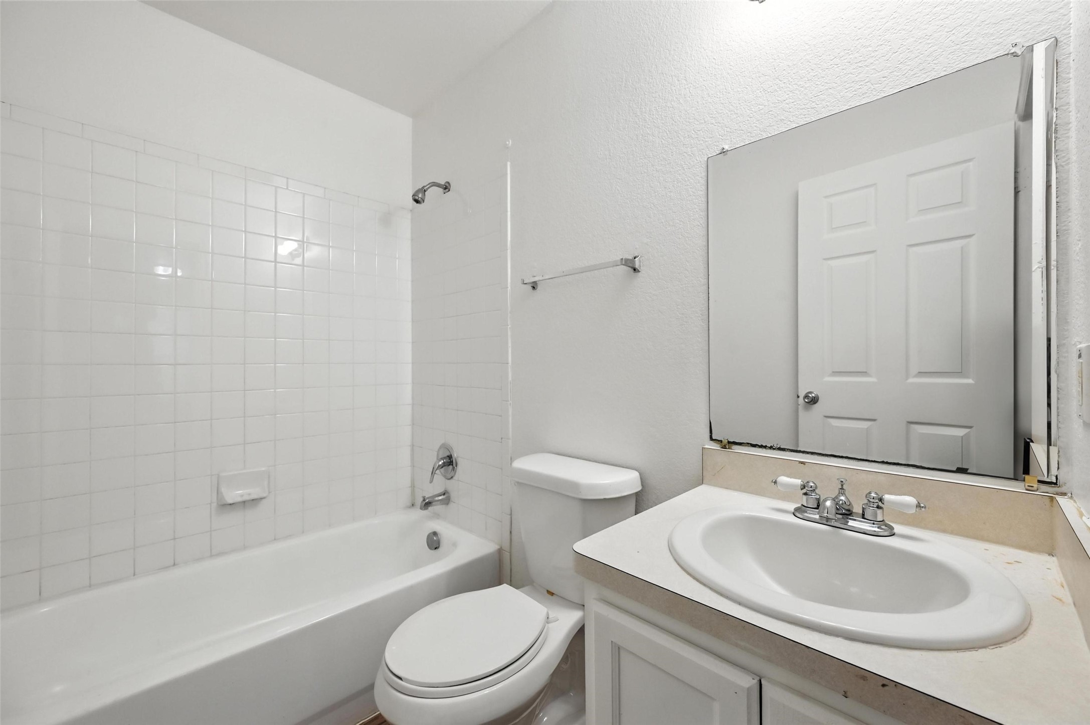 1713 Manor Garden Greenville TX 75401