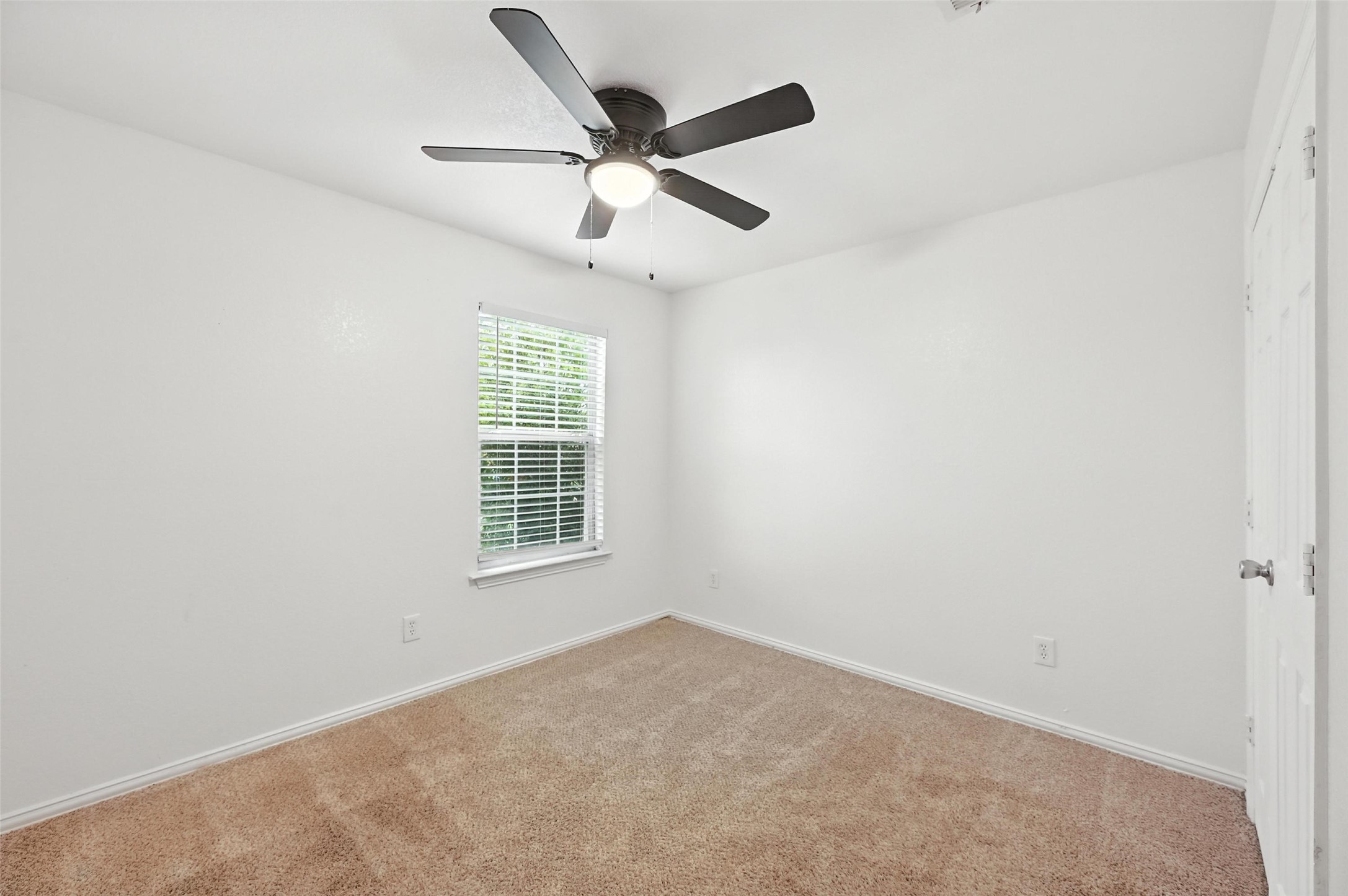 1713 Manor Garden Greenville TX 75401