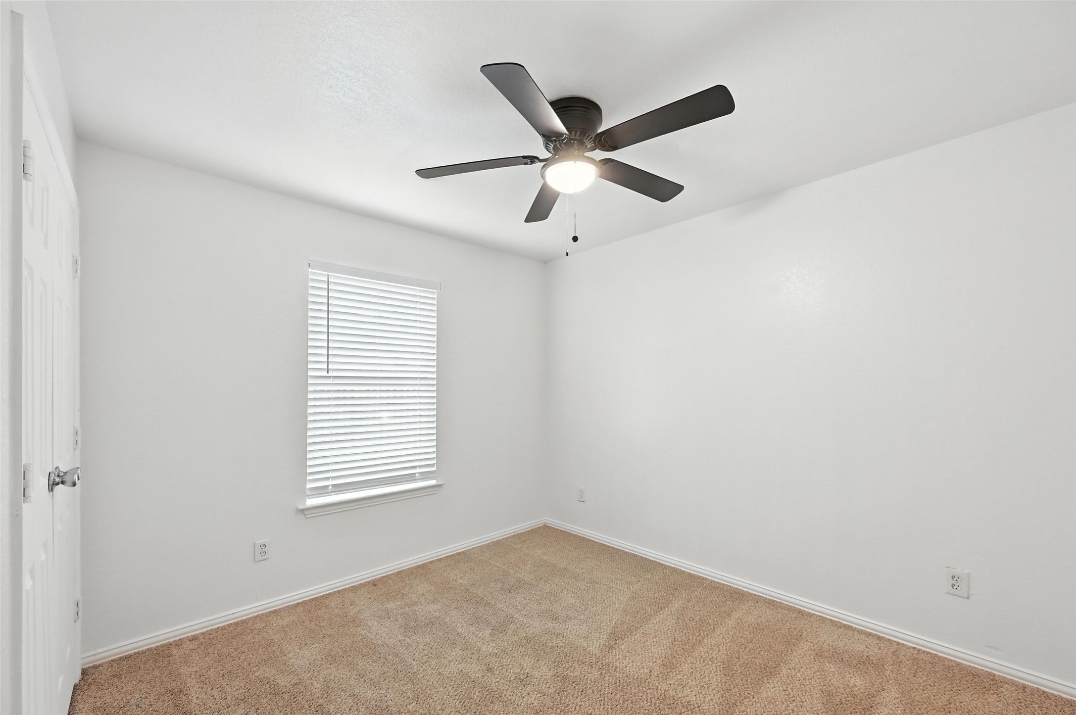 1713 Manor Garden Greenville TX 75401