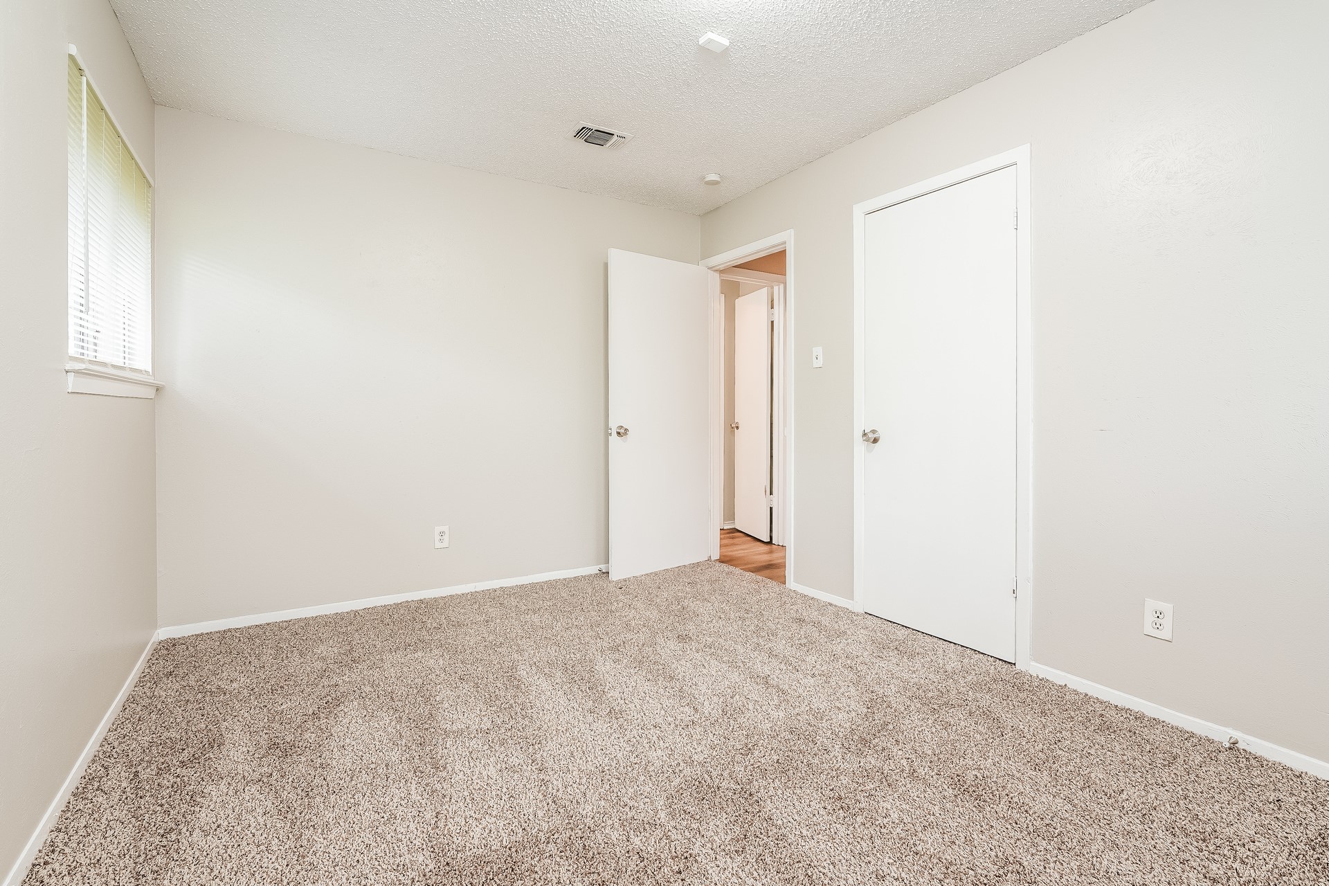1504 Terrace Street Arlington TX 76012