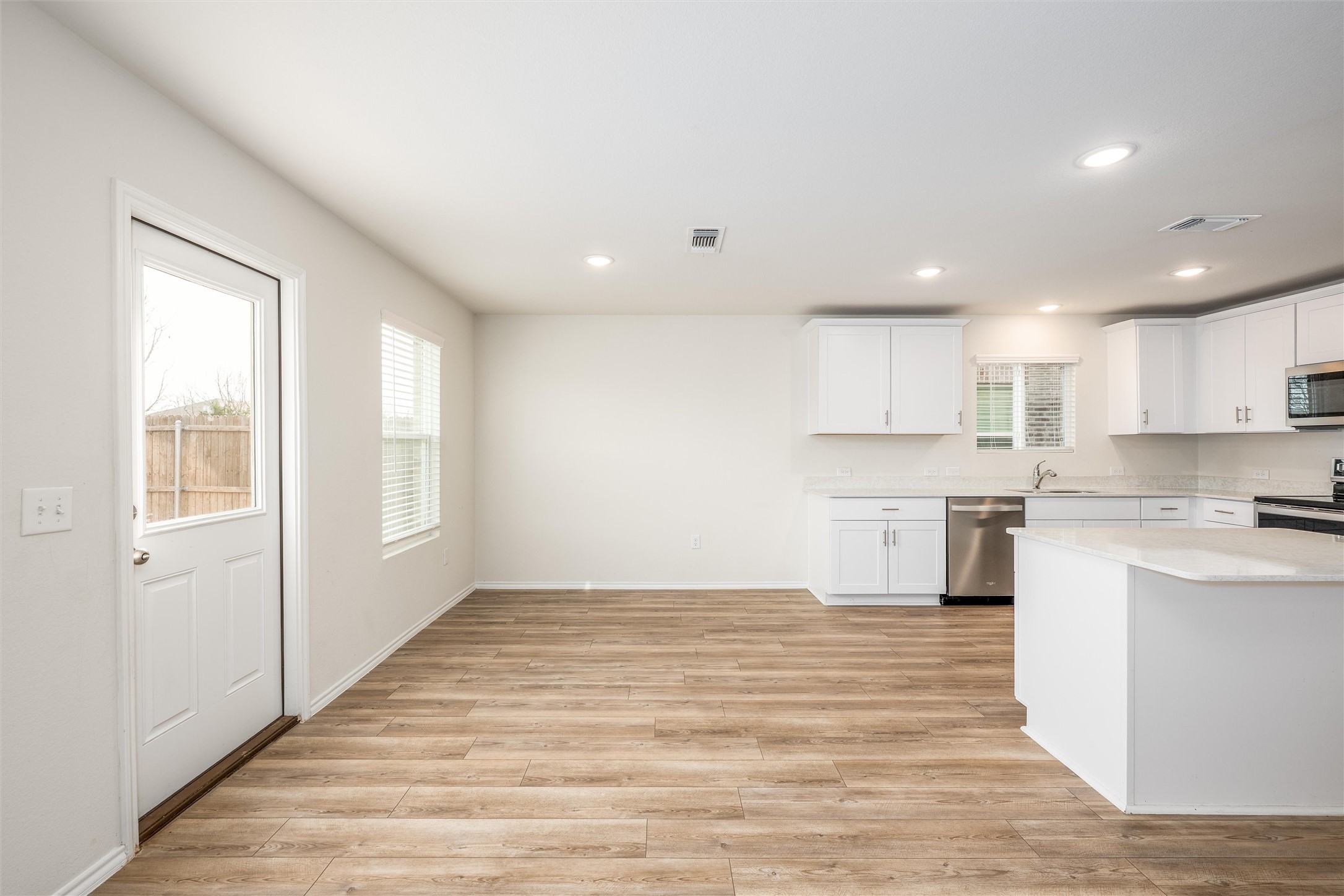 321 Glenwick Lane Van Alstyne TX 75495