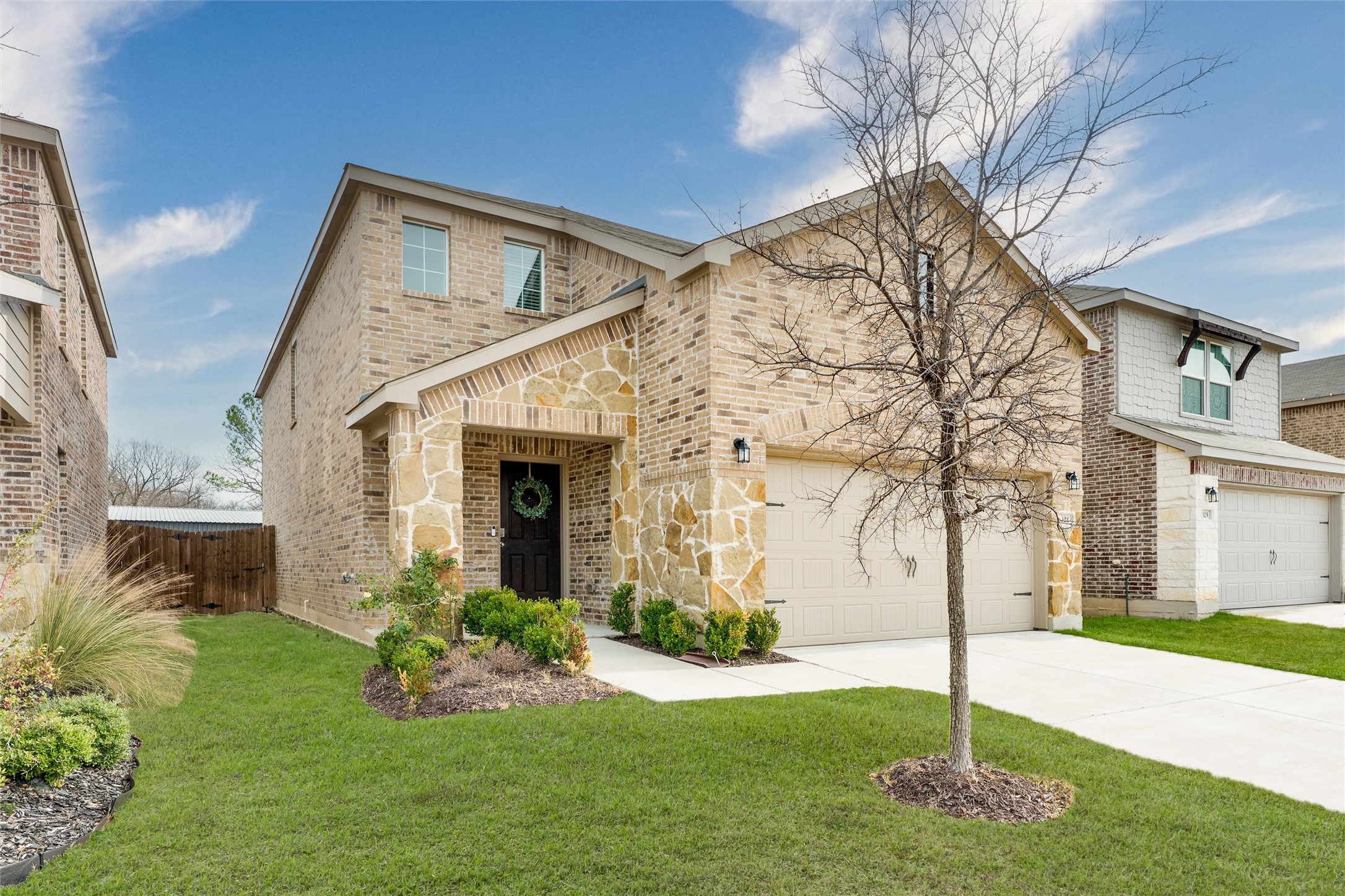 321 Glenwick Lane Van Alstyne TX 75495