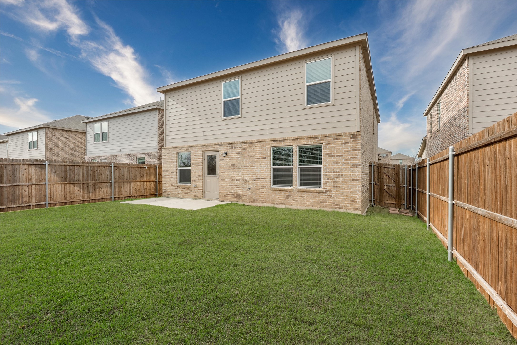 321 Glenwick Lane Van Alstyne TX 75495