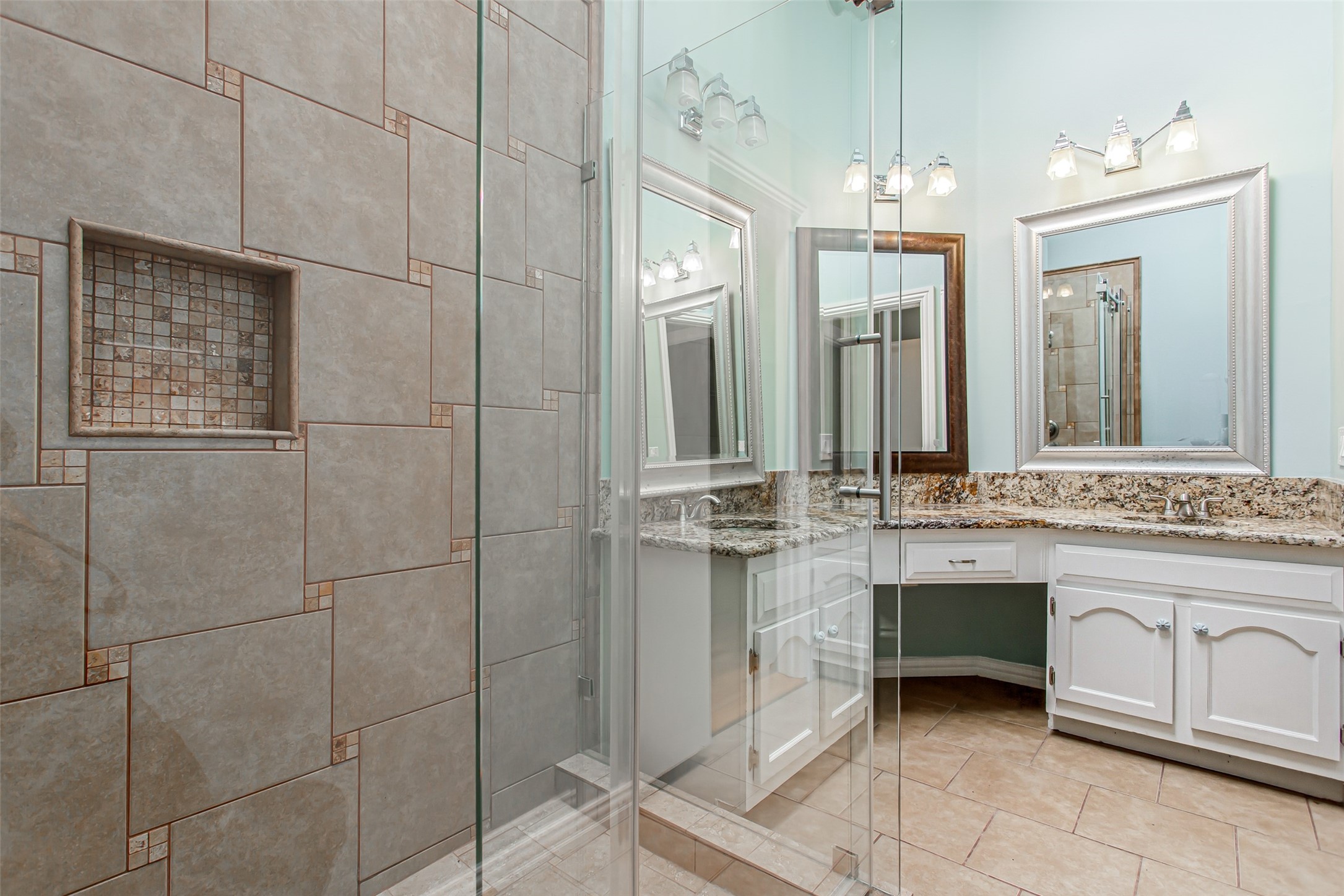 4139 Rosser Square Dallas TX 75244