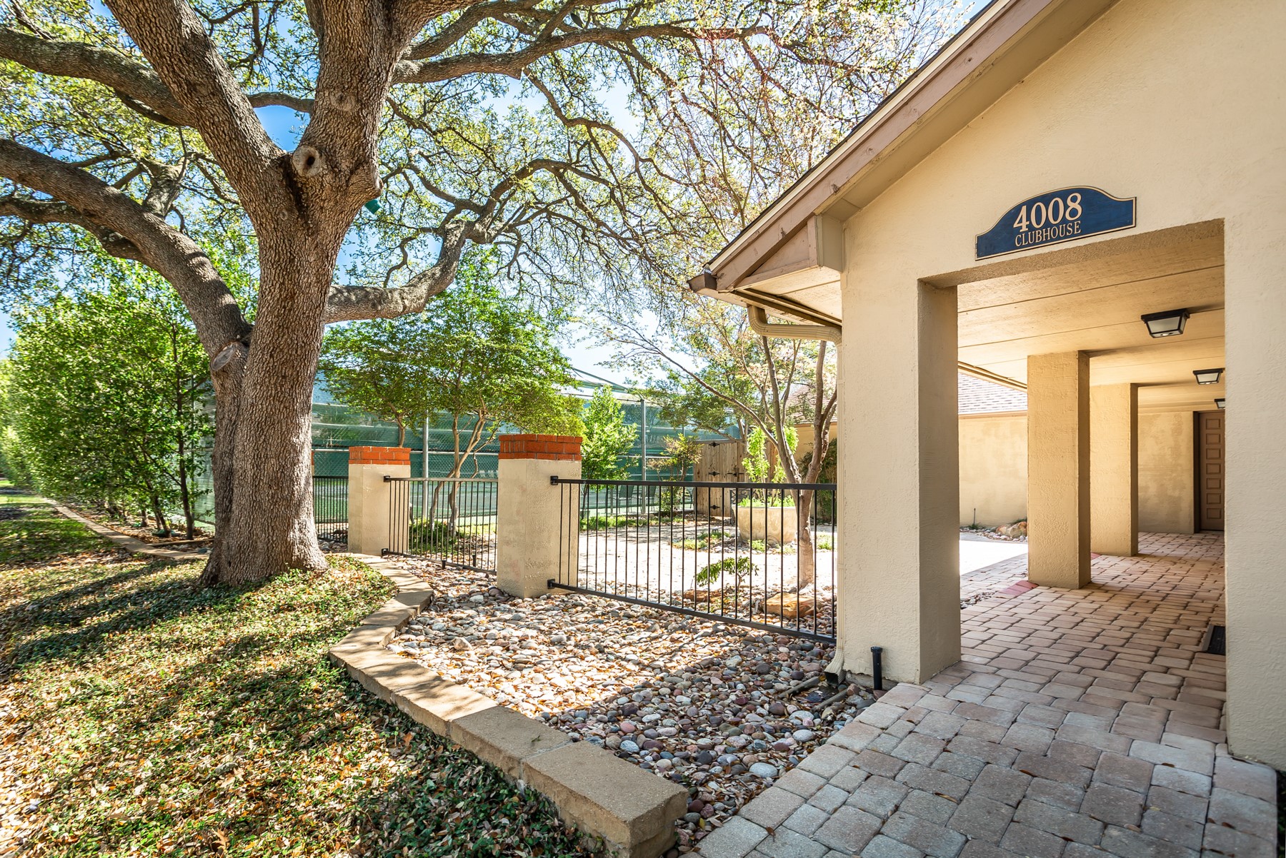 4139 Rosser Square Dallas TX 75244