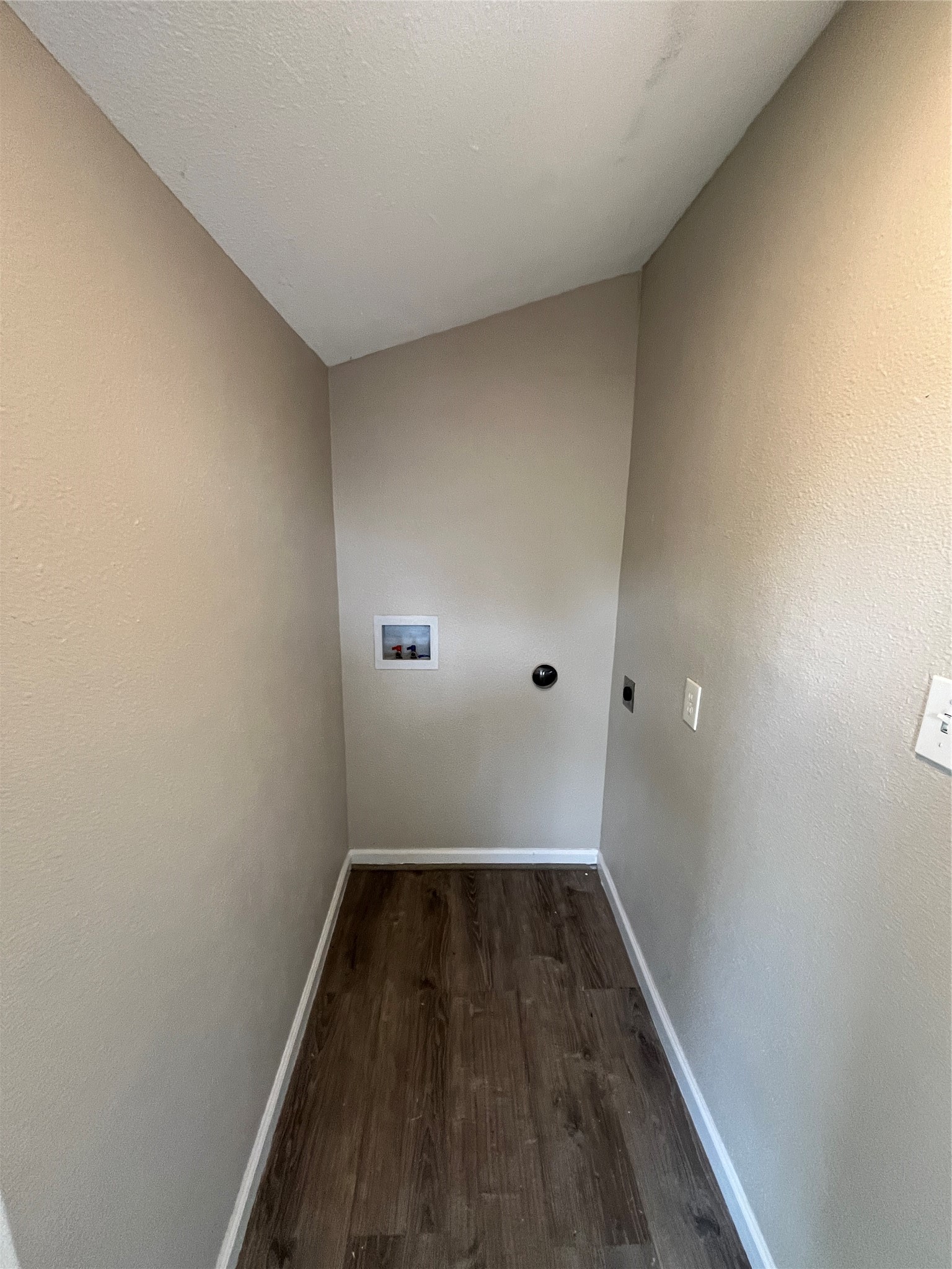 6415 Godfrey Avenue Dallas TX 75217
