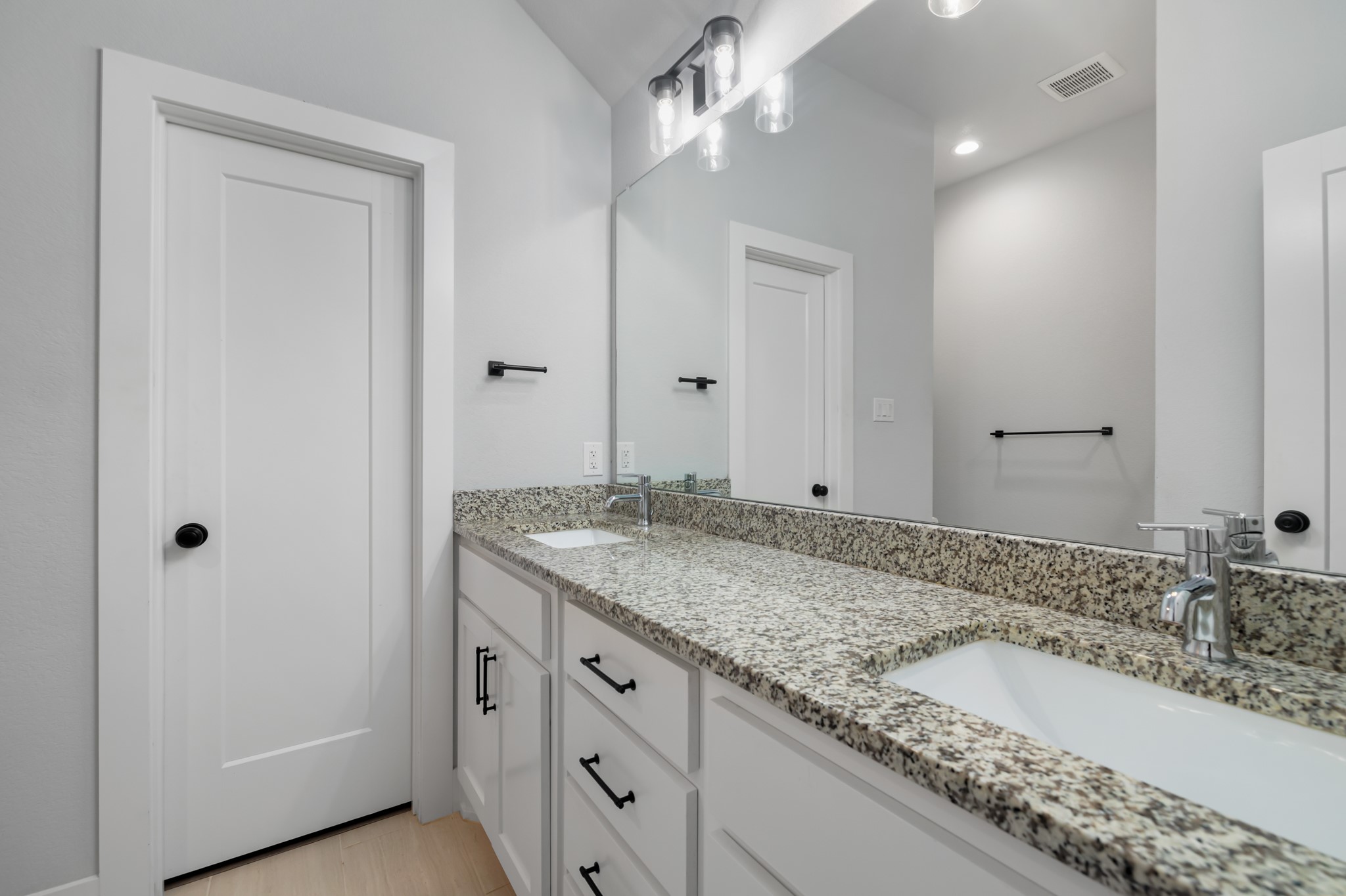 400 Leuty Street Justin TX 76247