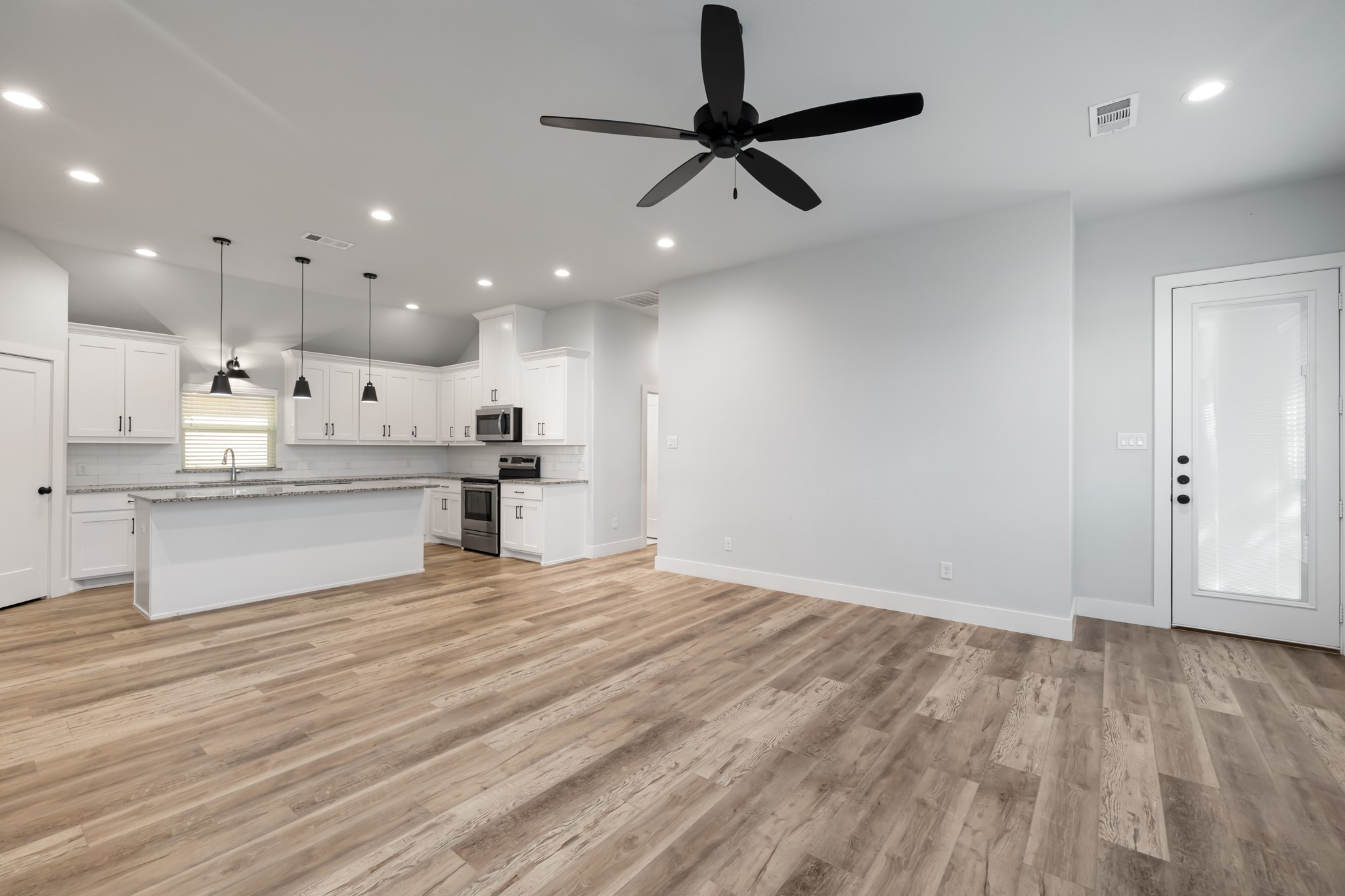 400 Leuty Street Justin TX 76247