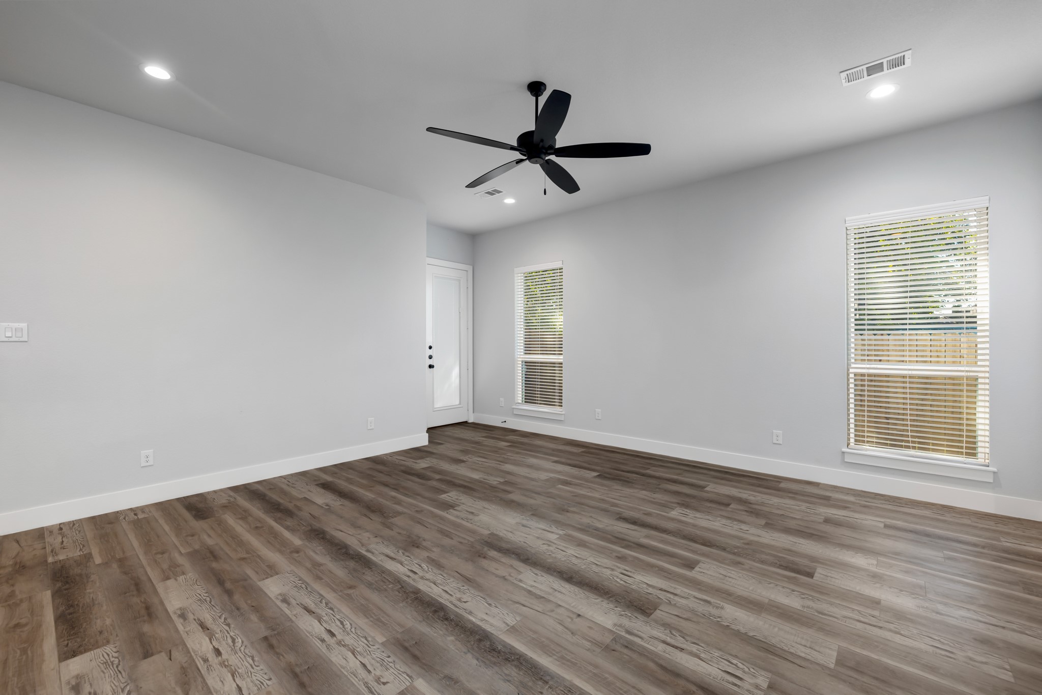 400 Leuty Street Justin TX 76247