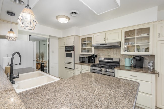 2404 Crestview Circle Irving TX 75062